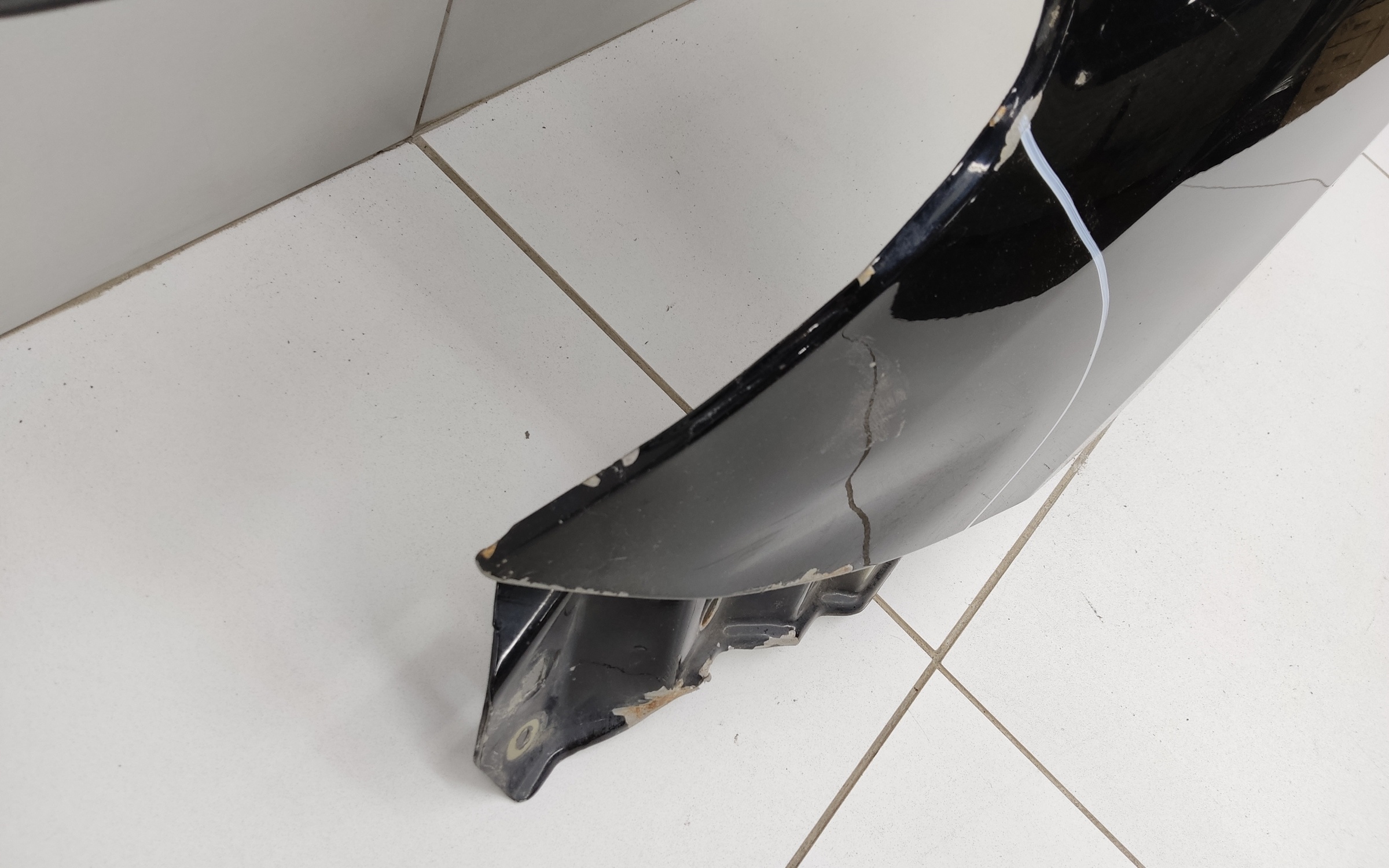 Крыло переднее левое Toyota Land Cruiser 200 Restail 1