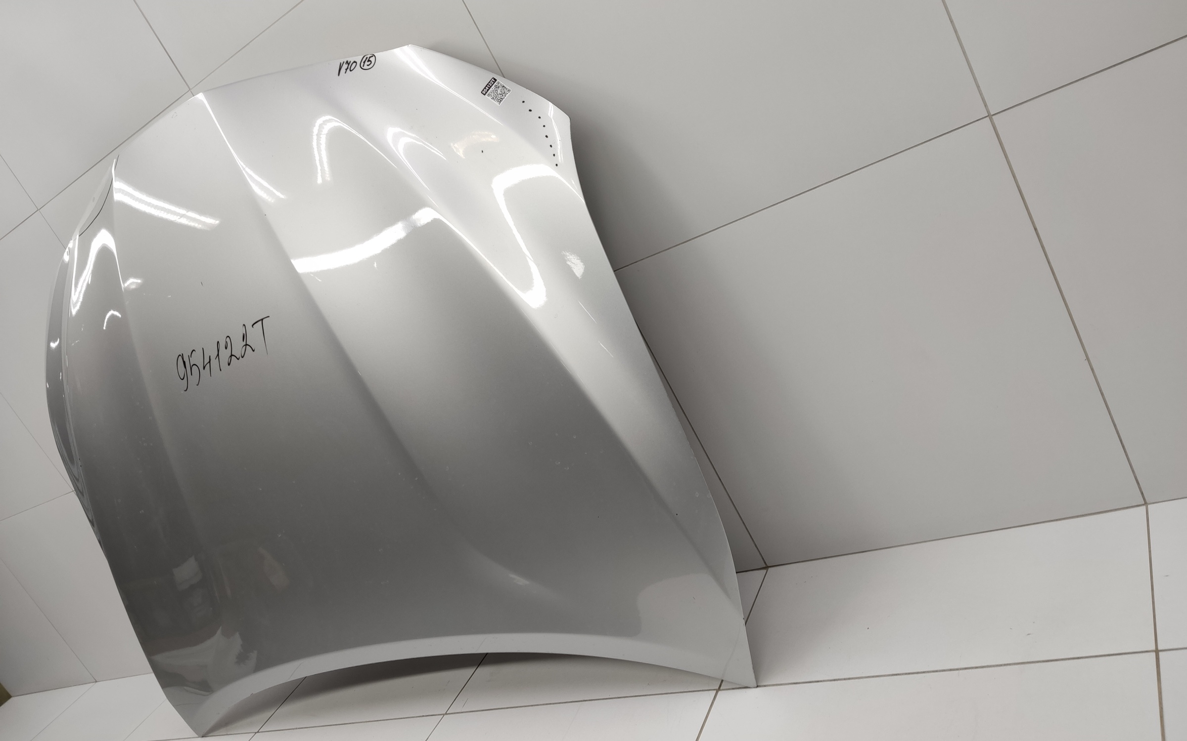 Капот Toyota Camry V70