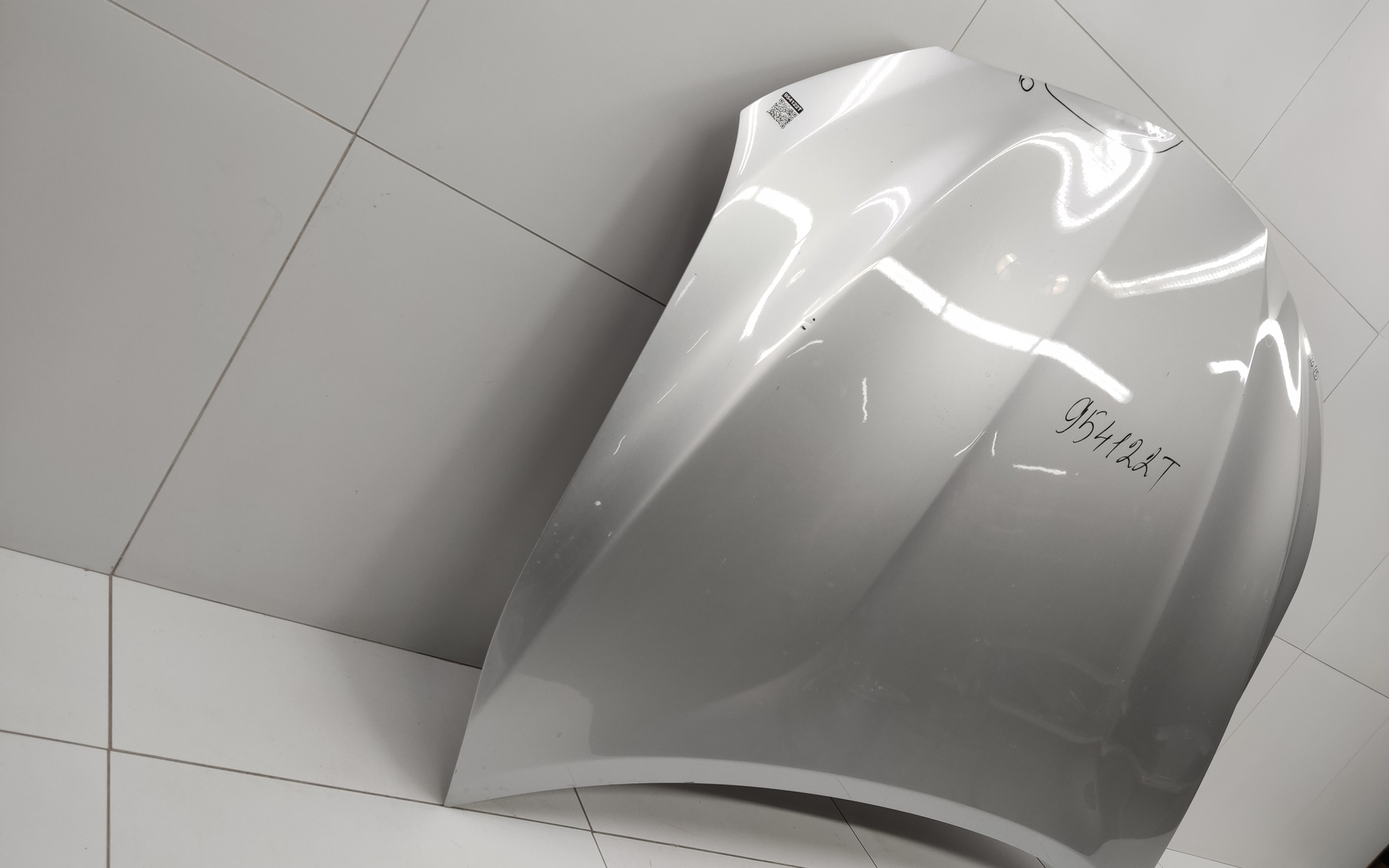 Капот Toyota Camry V70