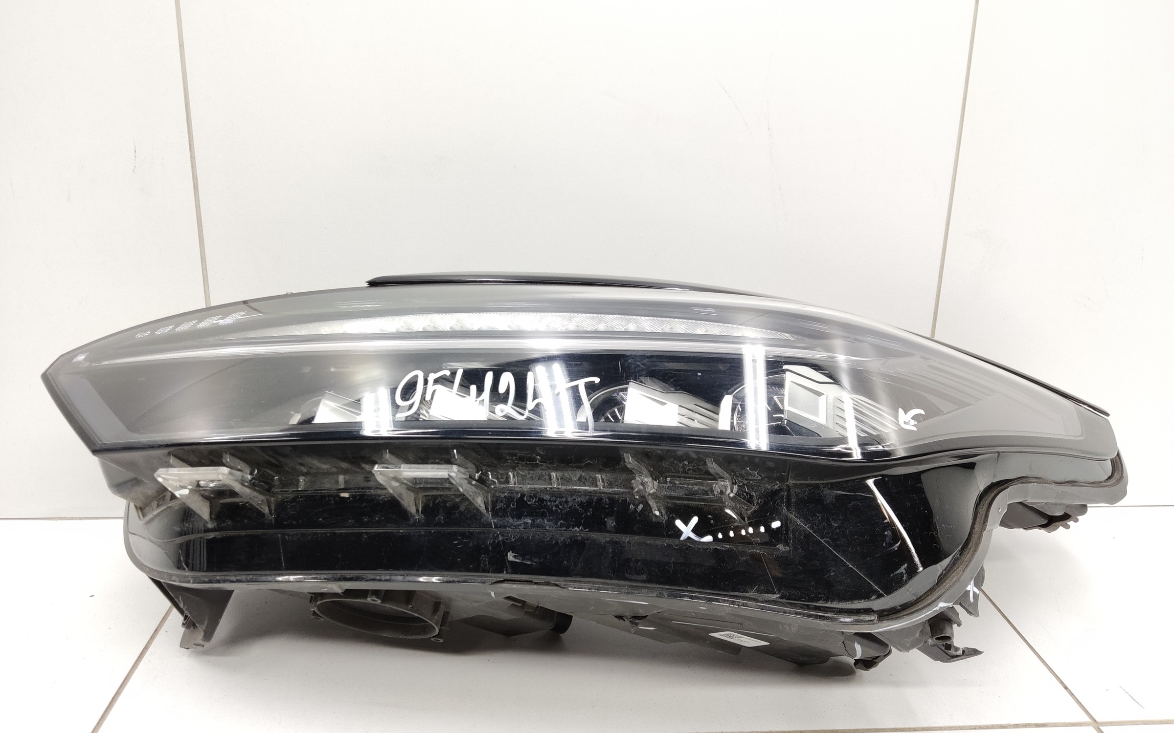 Фара передняя левая Exeed VX Restail LED