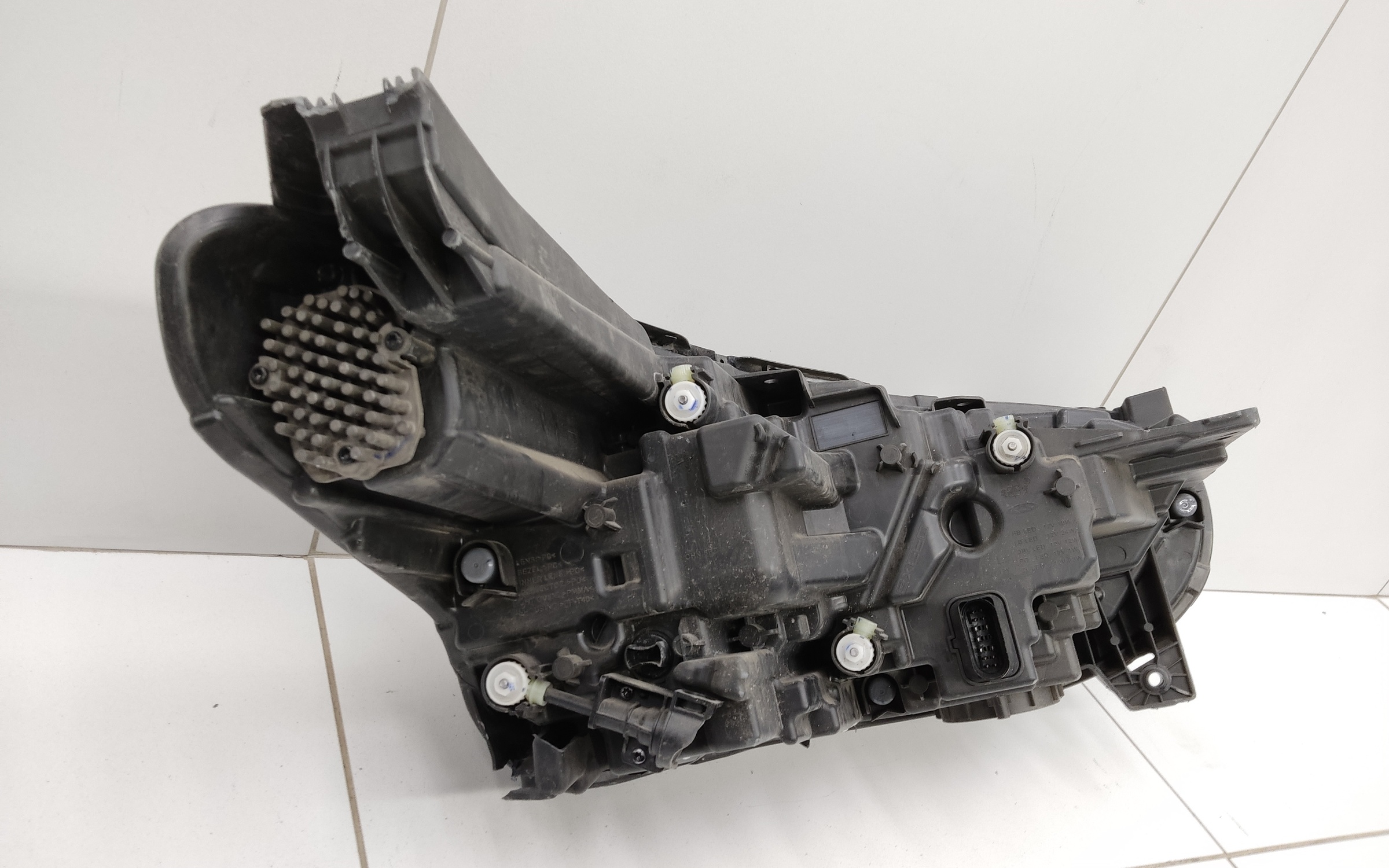 Фара передняя левая Exeed VX Restail LED