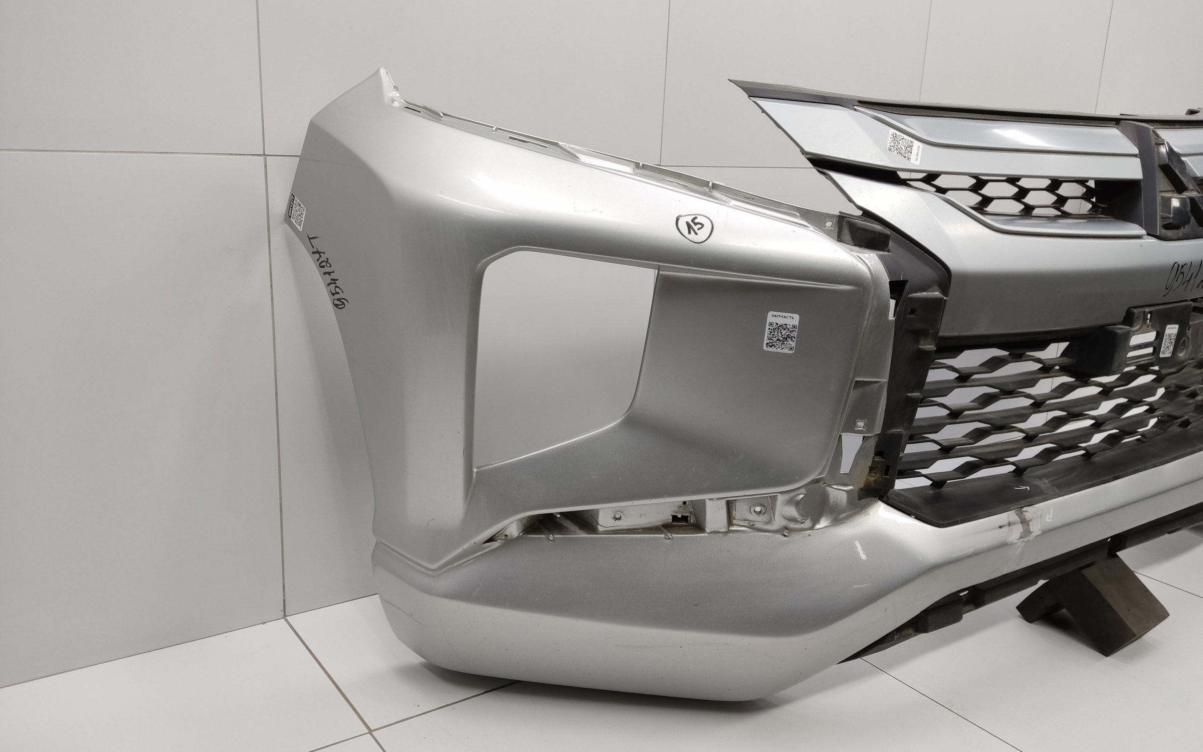 Бампер передний Mitsubishi L200 5 Restail Triton