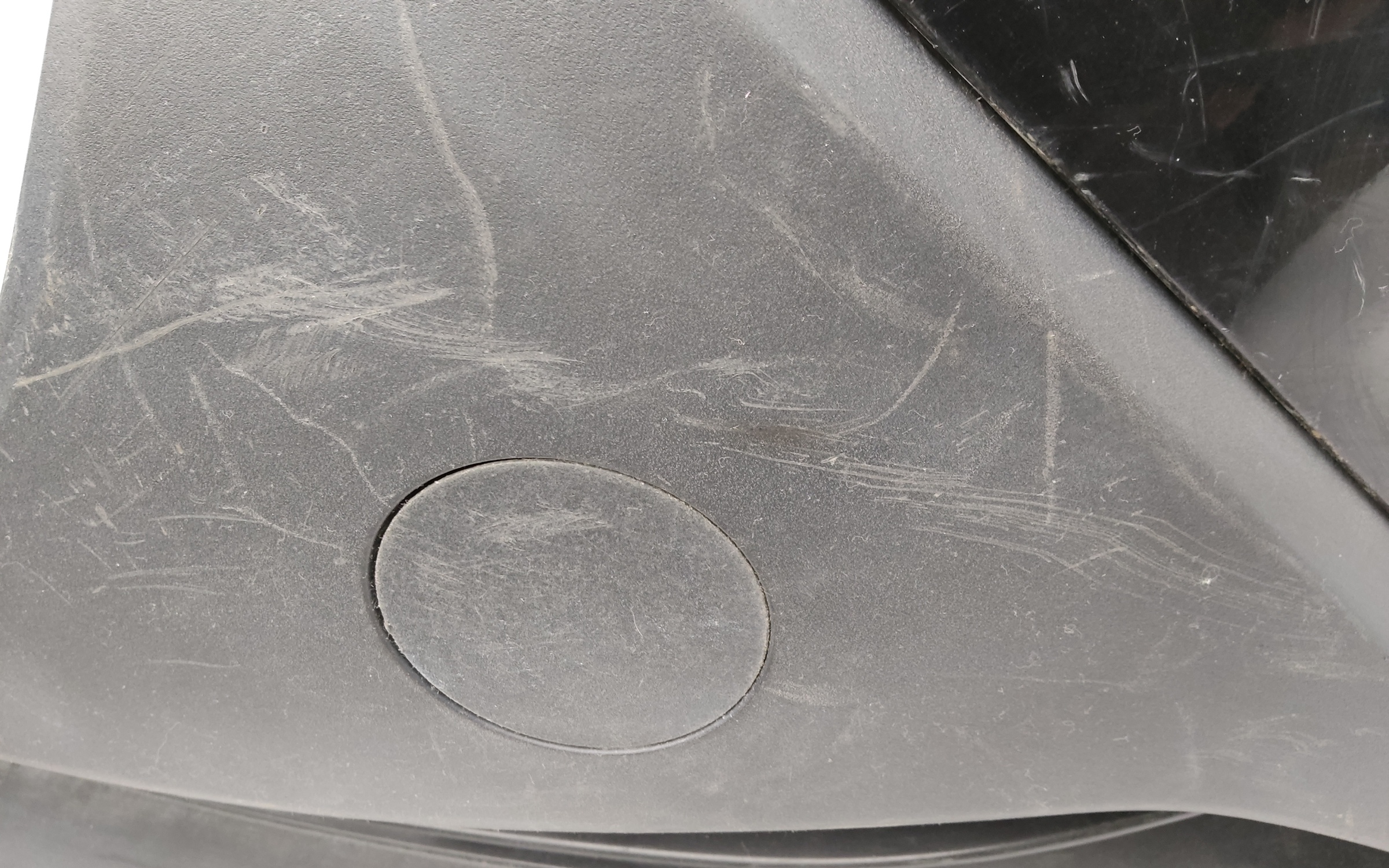 Бампер передний Toyota RAV4 CA40 под омыватели