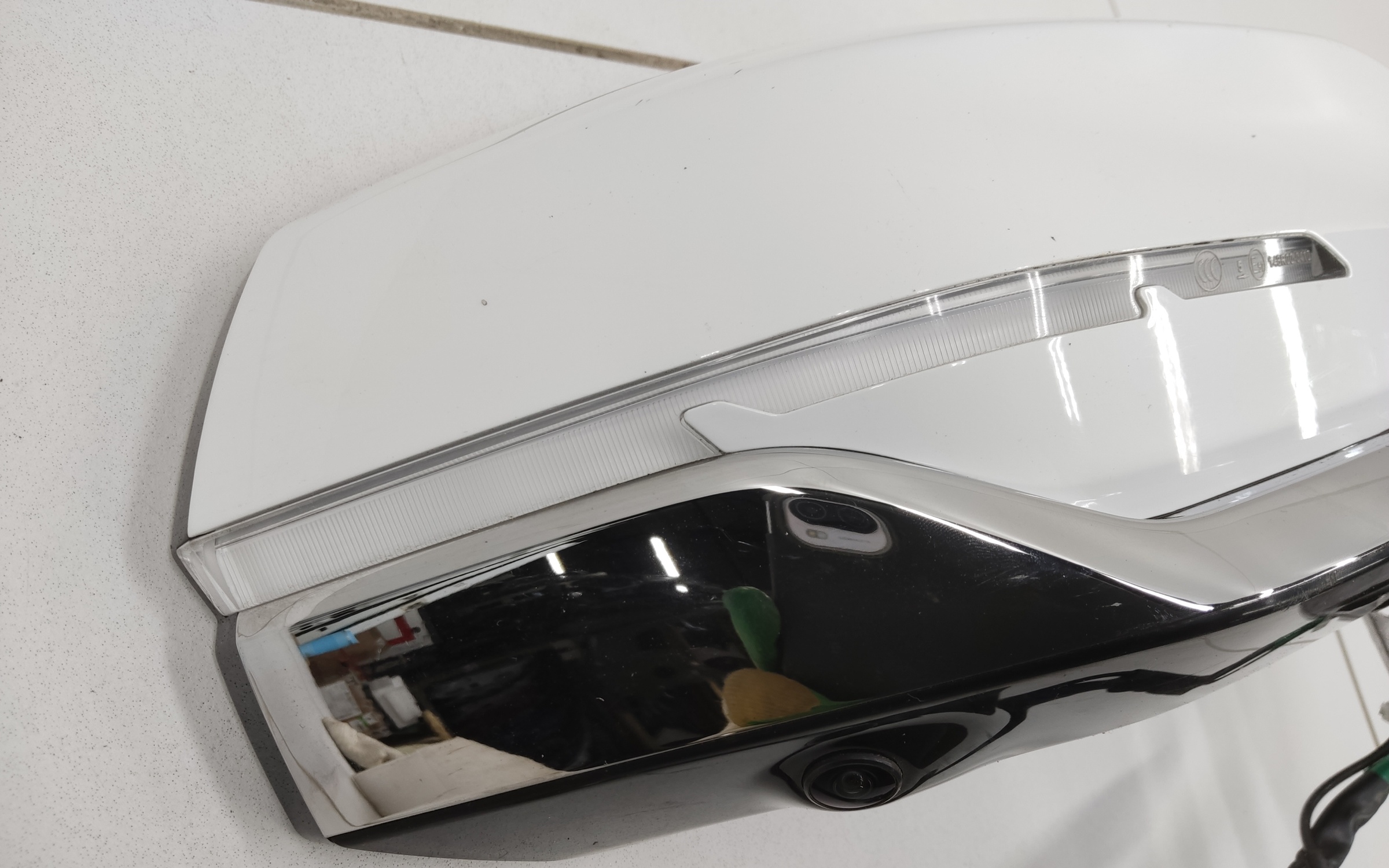 Зеркало правое Geely Atlas 2 10+1 контактов