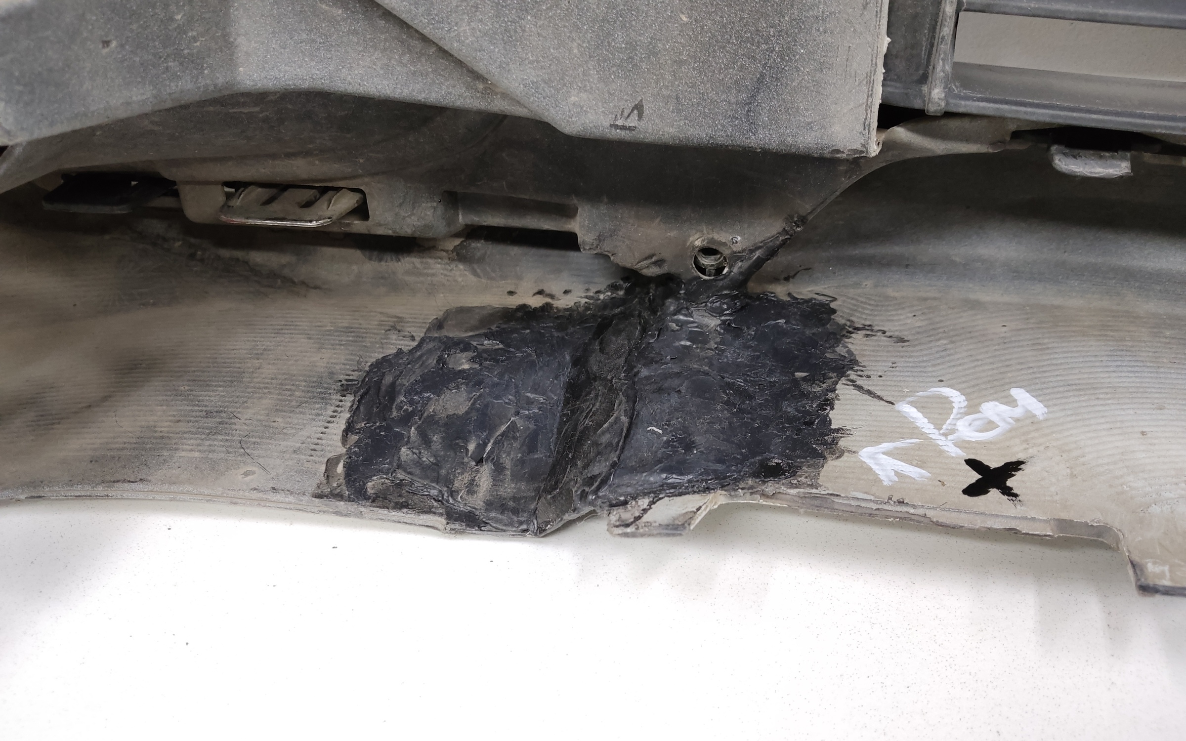 Бампер передний Toyota Camry V55