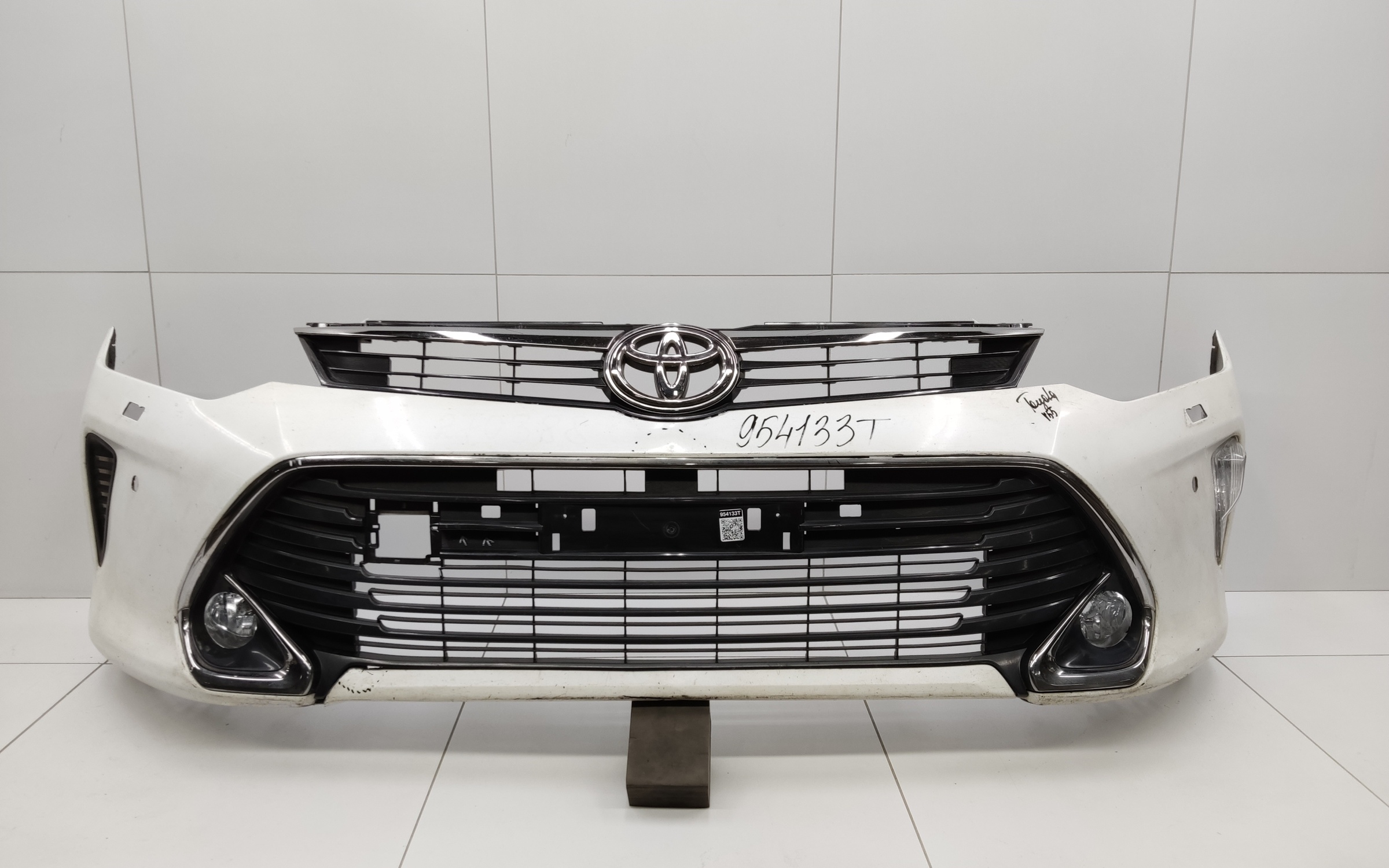 Бампер передний Toyota Camry V55