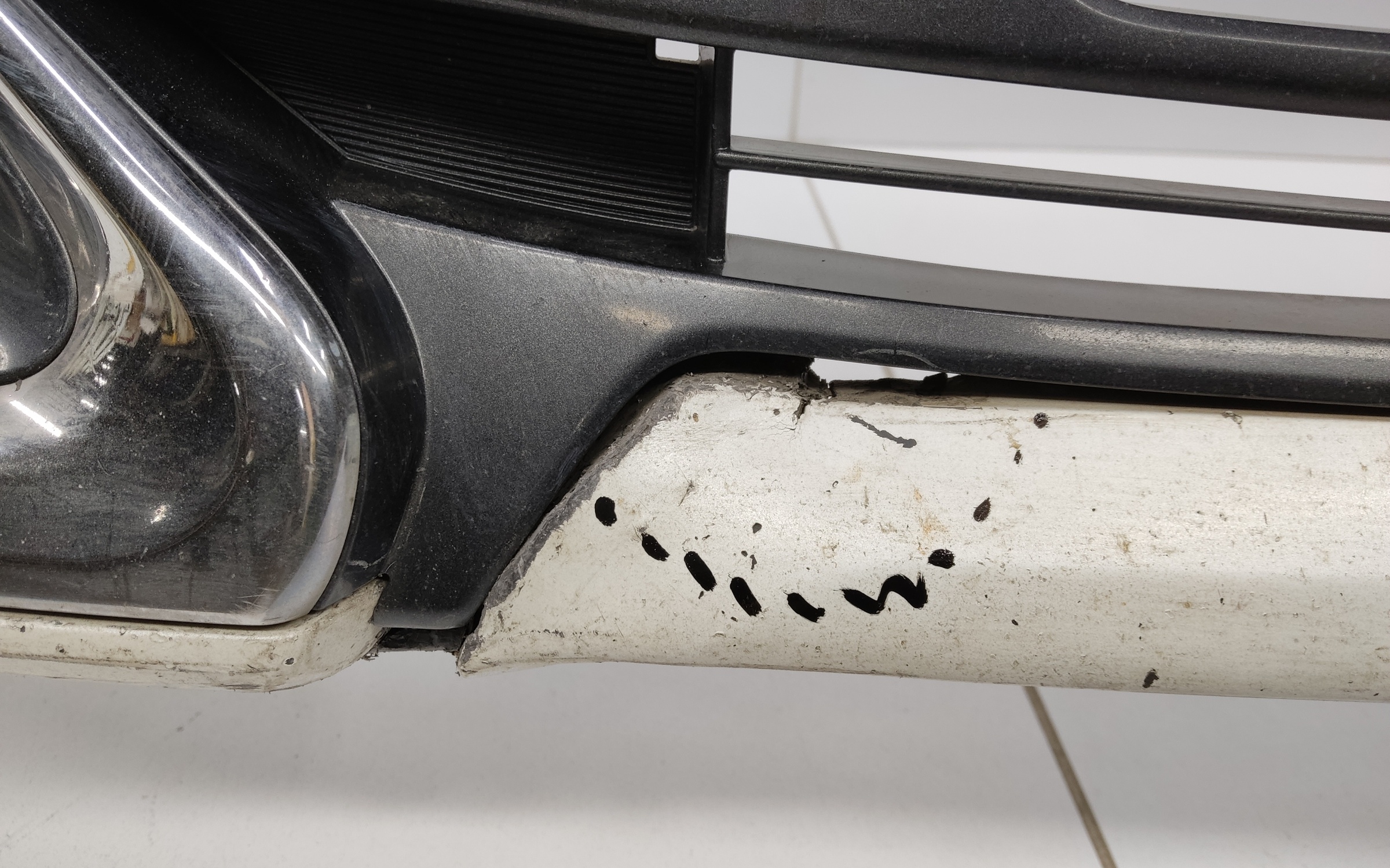 Бампер передний Toyota Camry V55