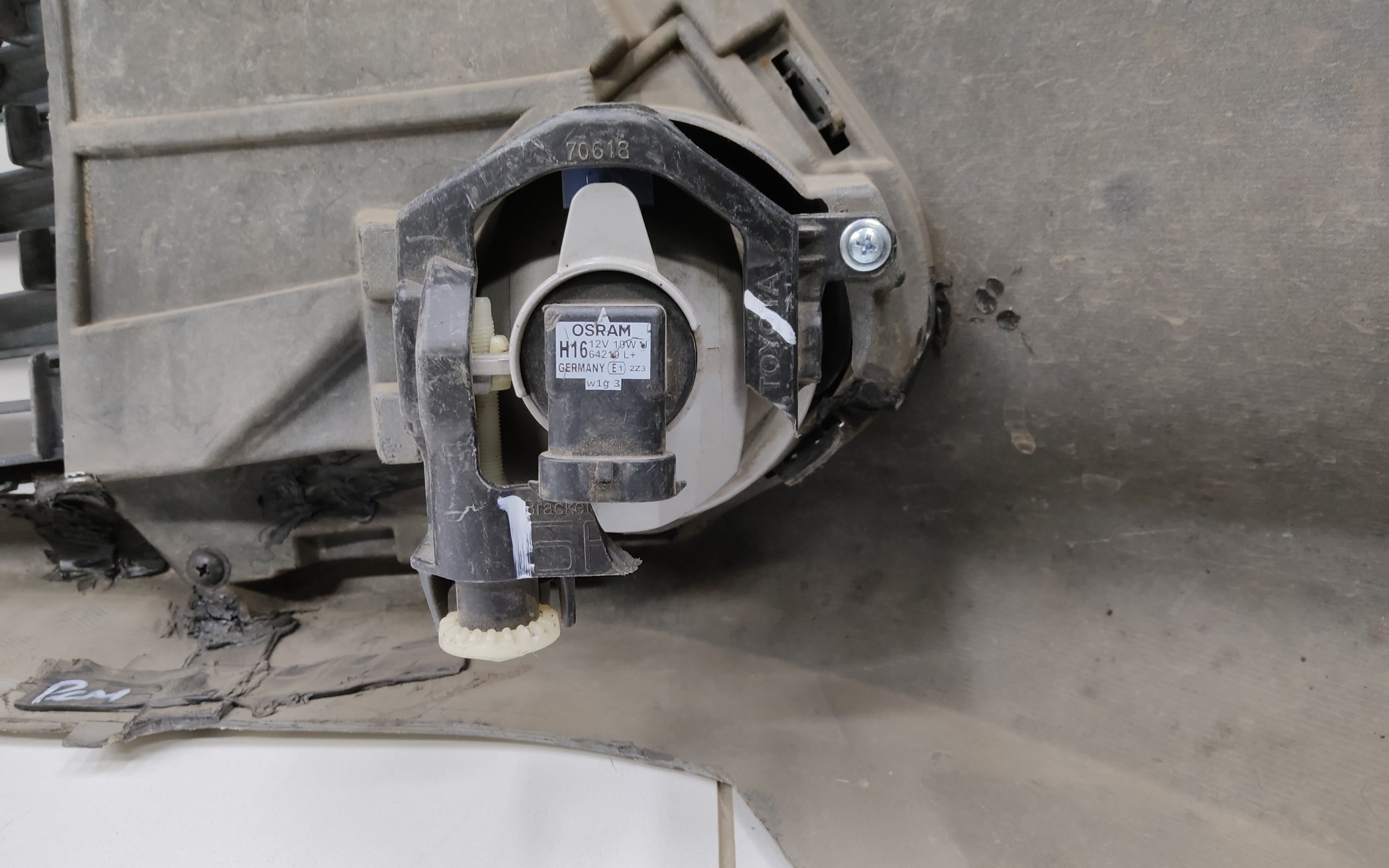 Бампер передний Toyota Camry V55