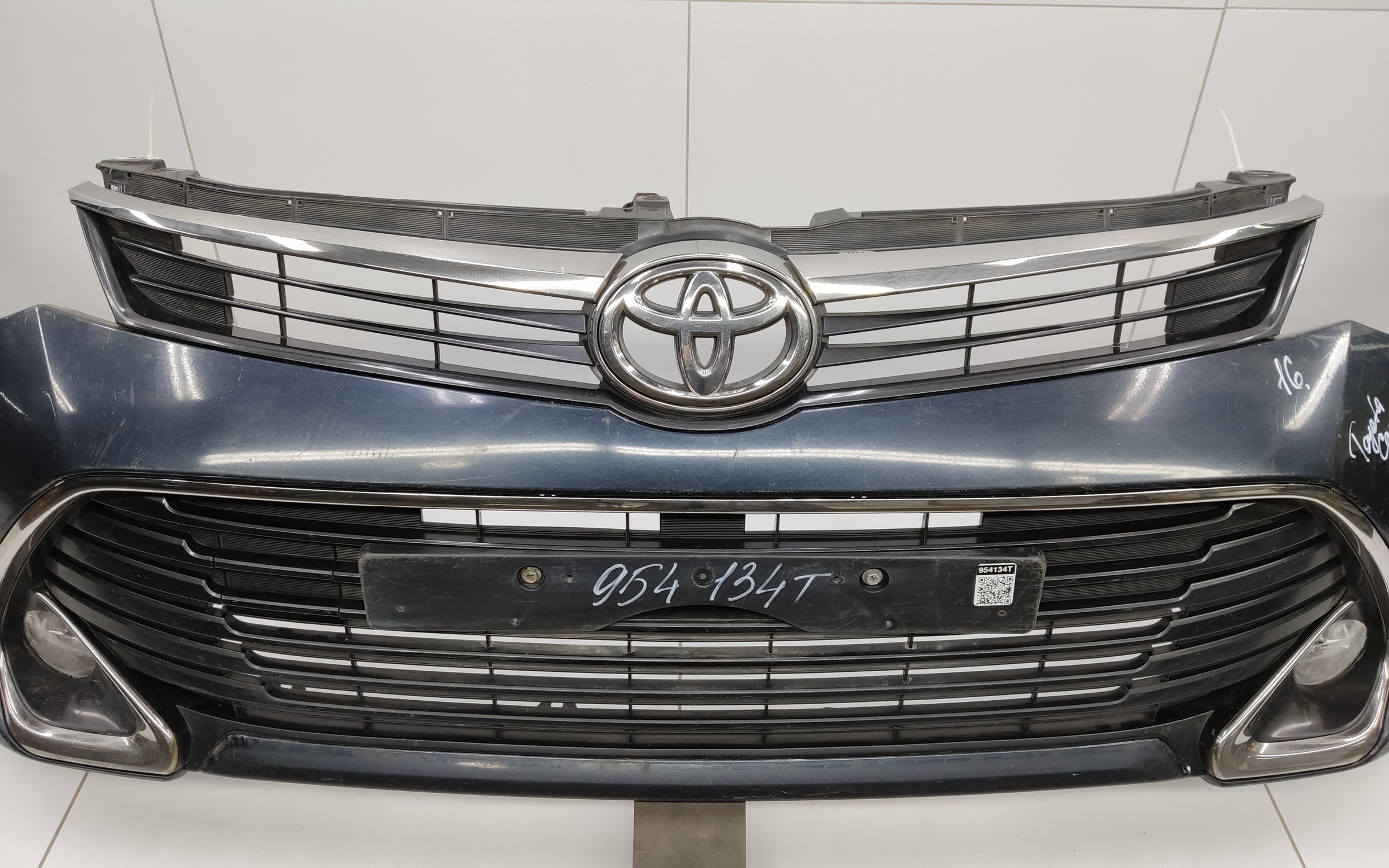 Бампер передний Toyota Camry V55