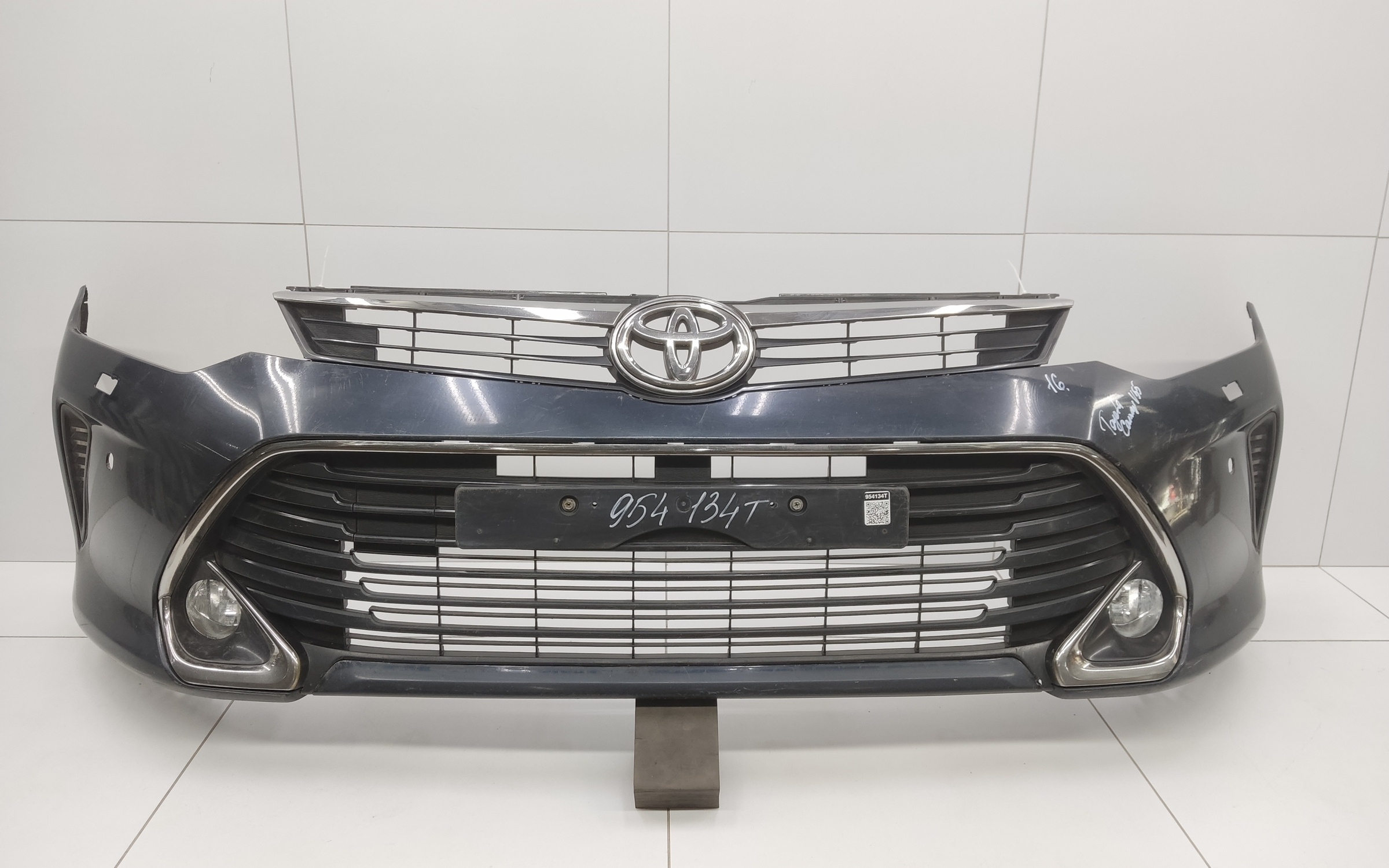 Бампер передний Toyota Camry V55