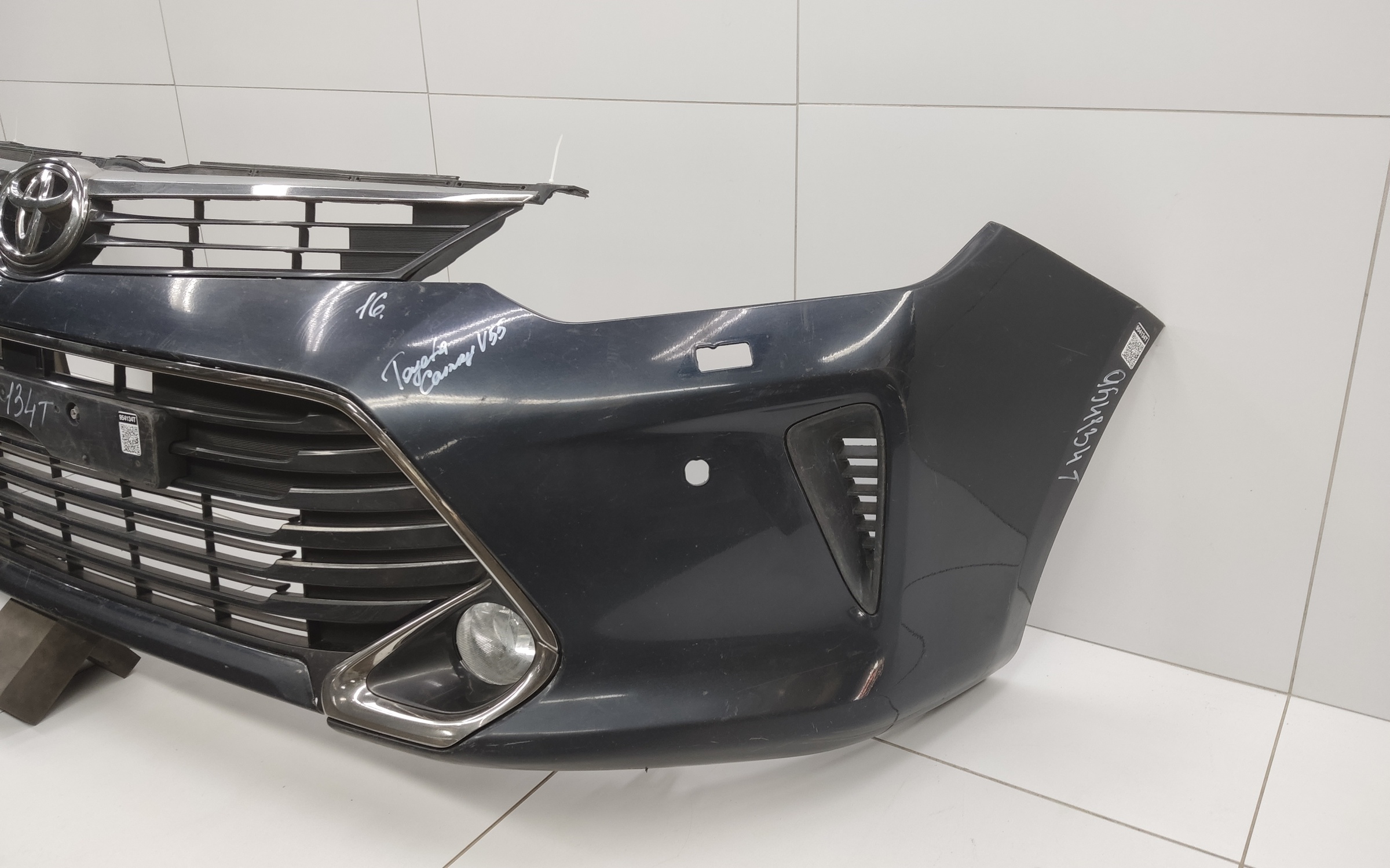 Бампер передний Toyota Camry V55