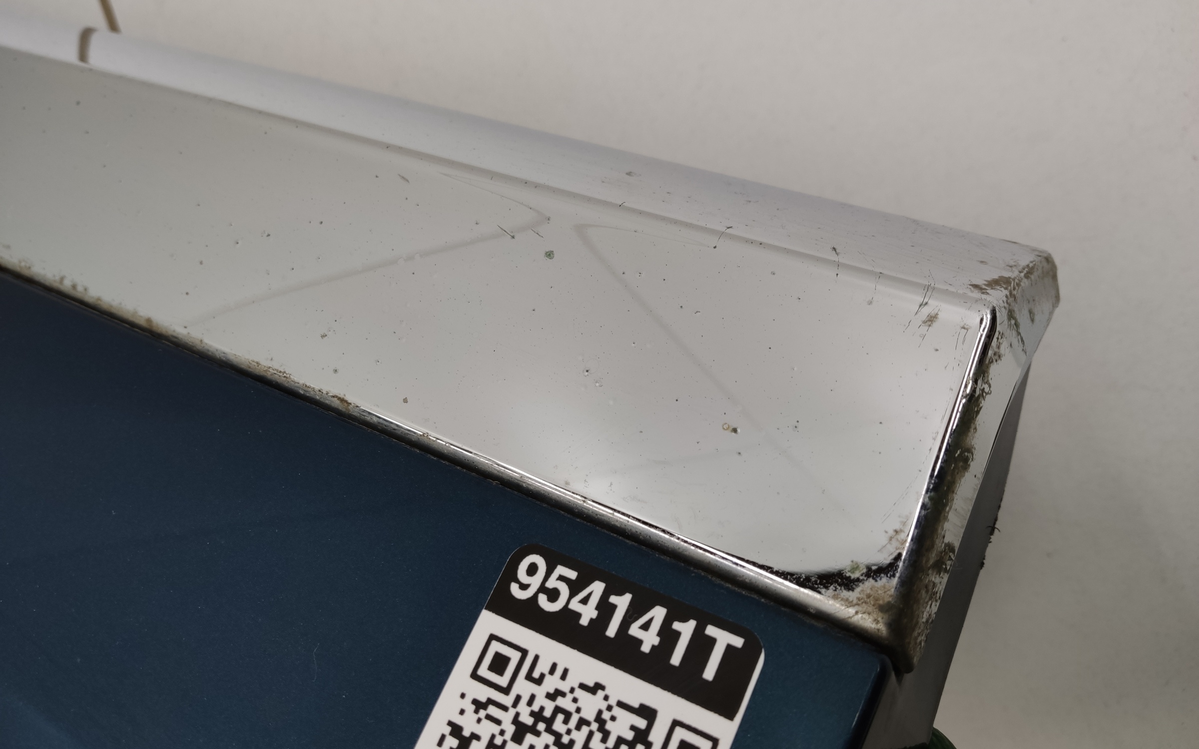 Накладка двери задней правой Geely Monjaro