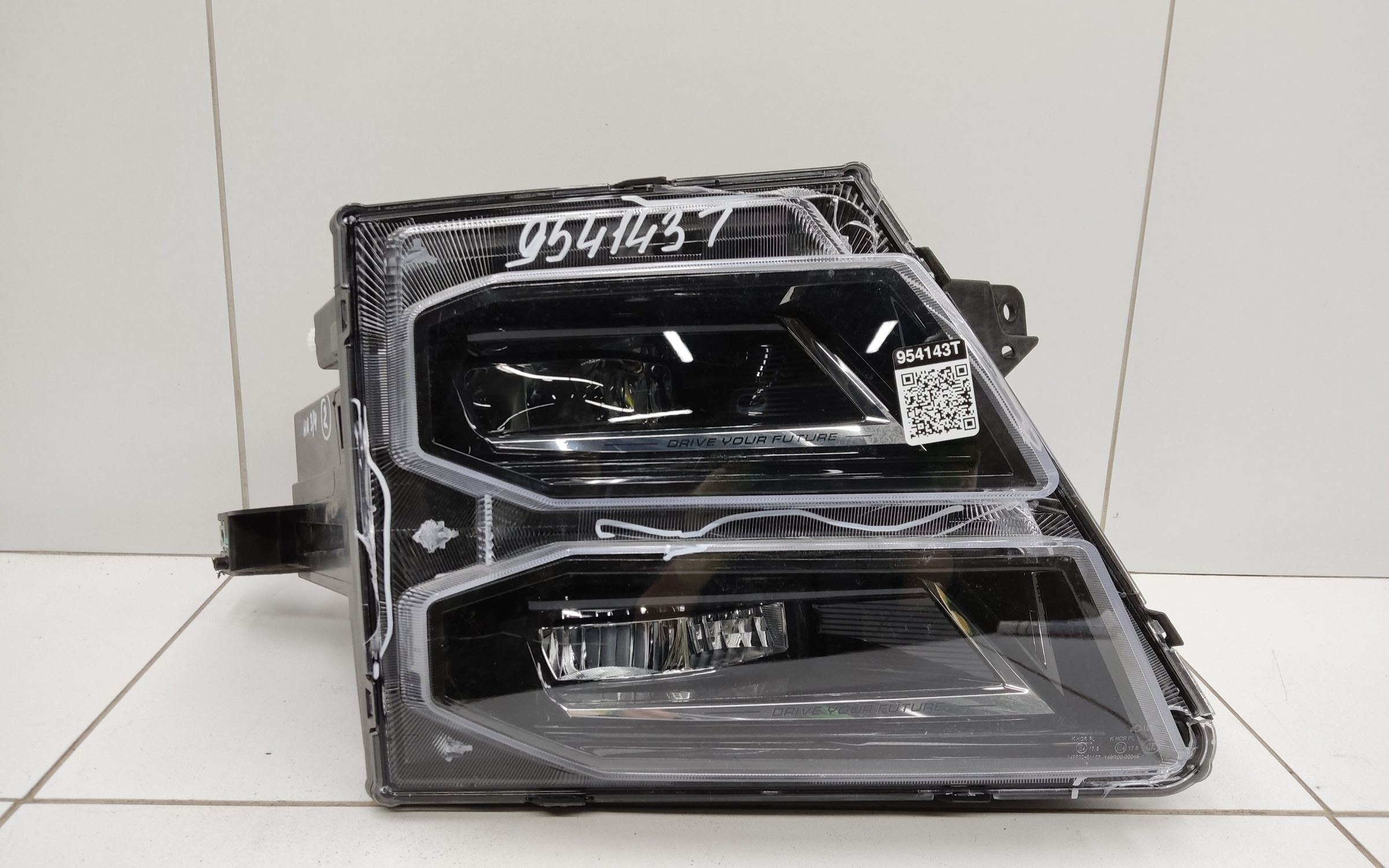 Фара передняя правая Jetour Dashing LED