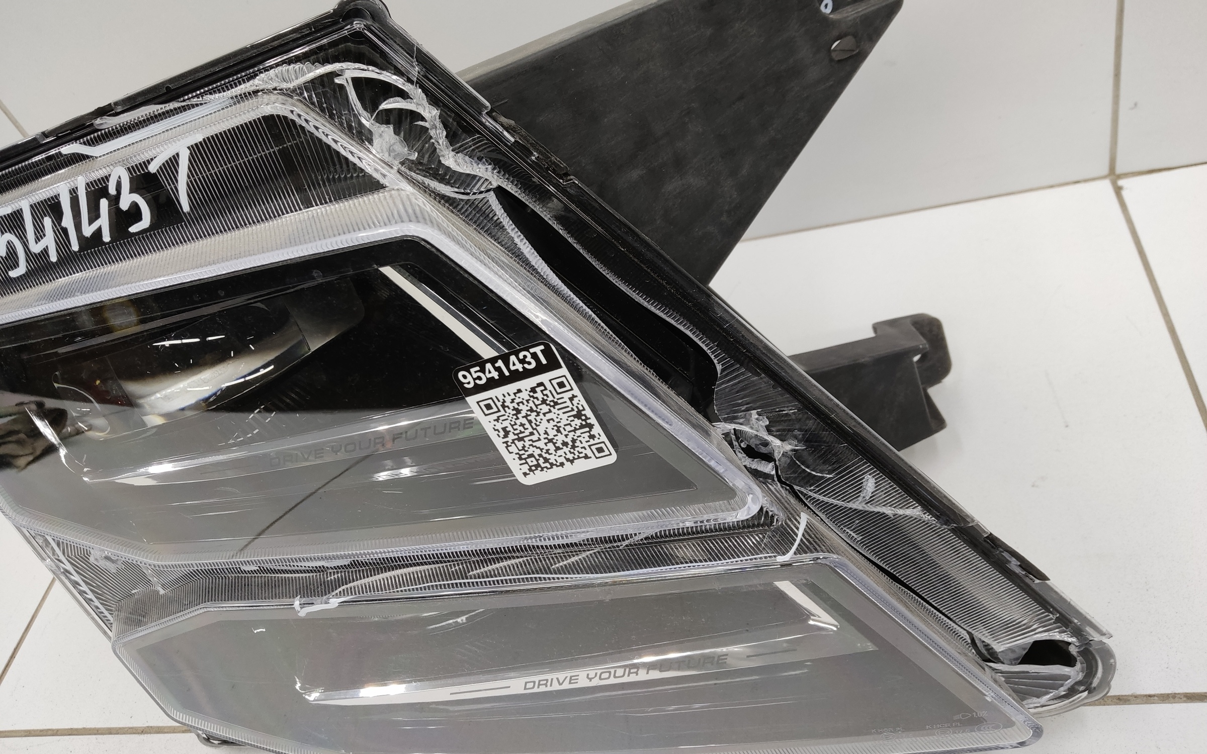 Фара передняя правая Jetour Dashing LED