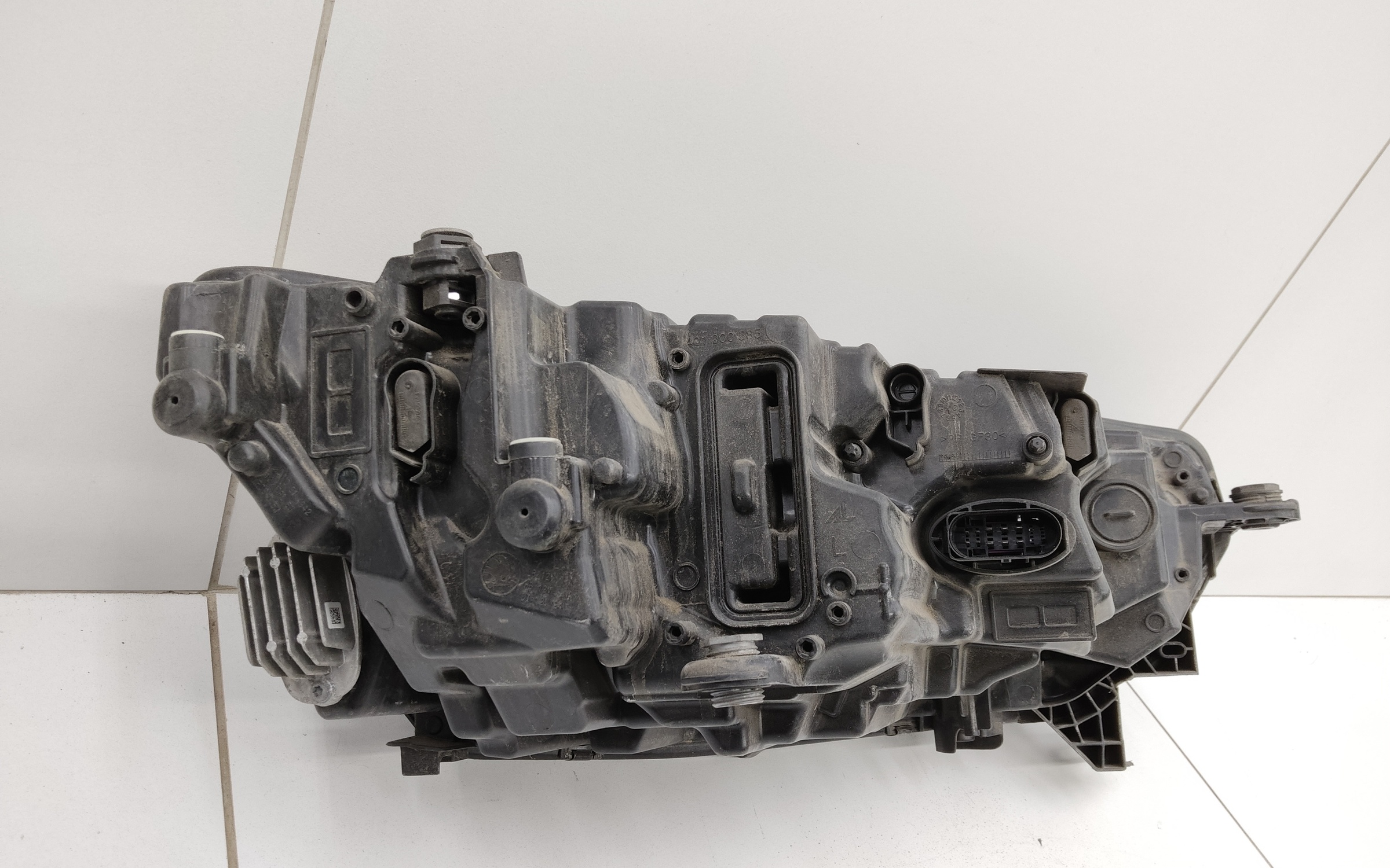 Фара передняя левая Skoda Octavia A8 LED