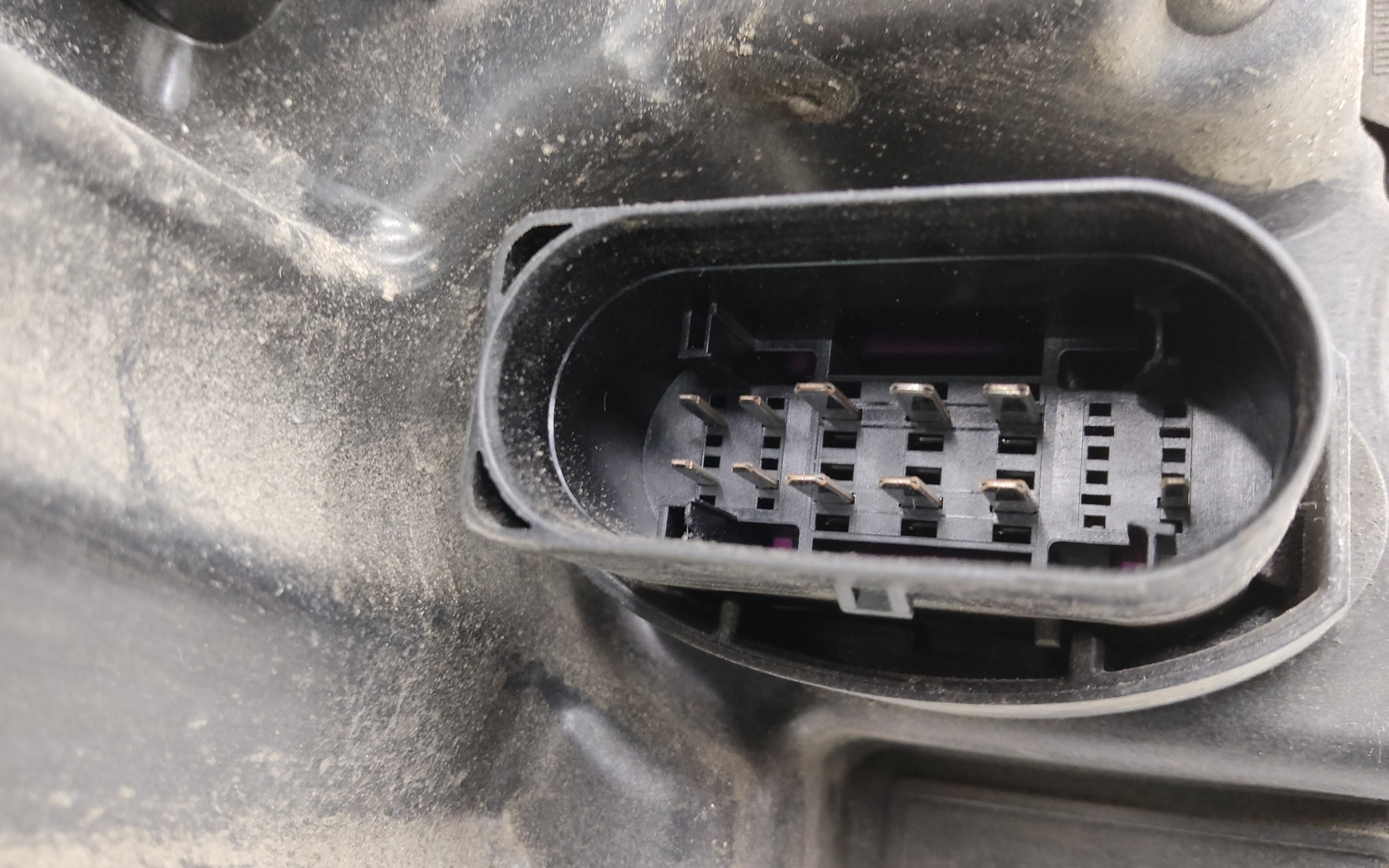 Фара передняя левая Skoda Octavia A8 LED