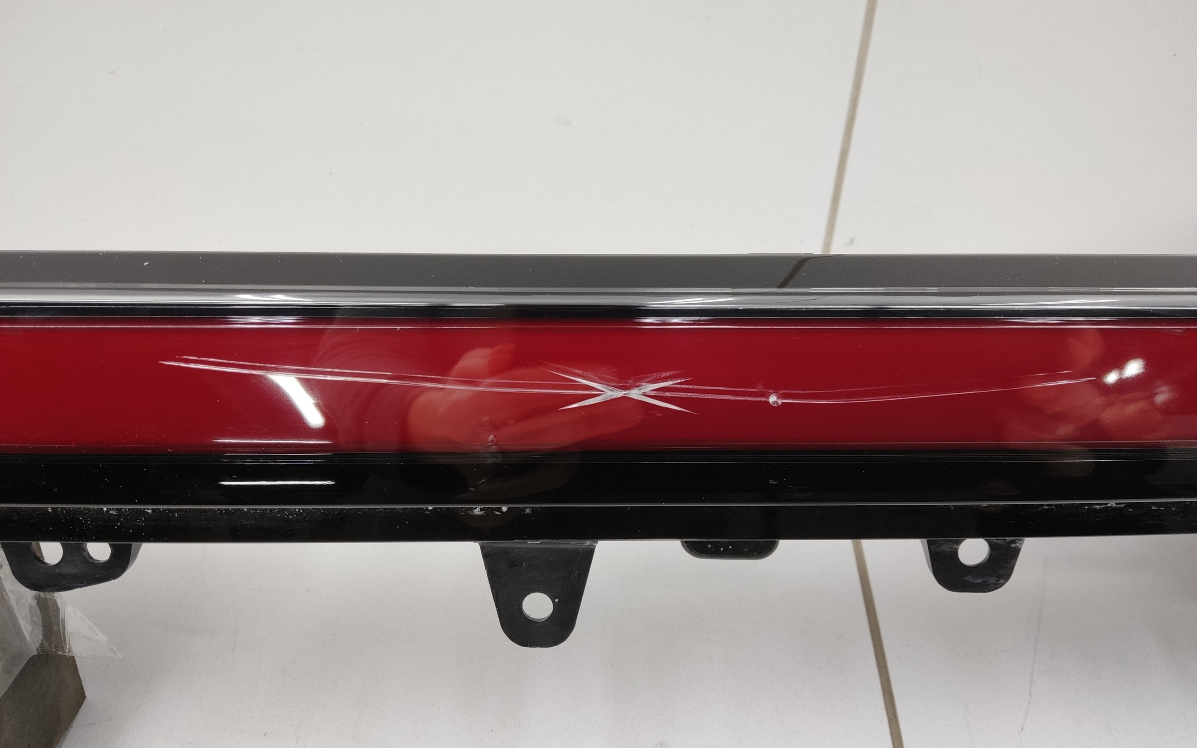 Фонарь задний центральный в крышке багажника Geely Okavango 1 Restail LED