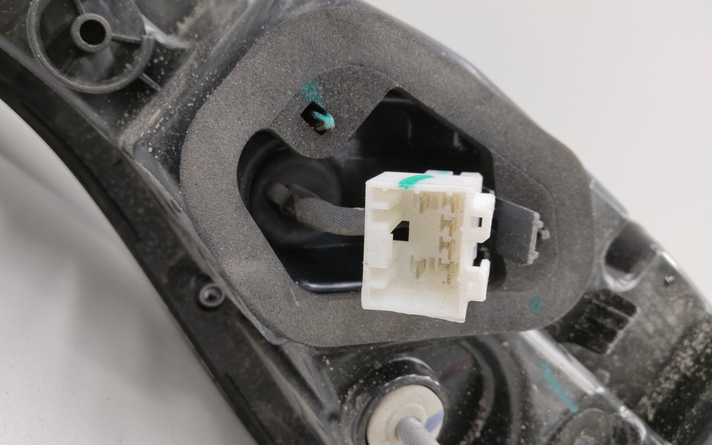 Фонарь задний центральный в крышке багажника Geely Okavango 1 Restail LED