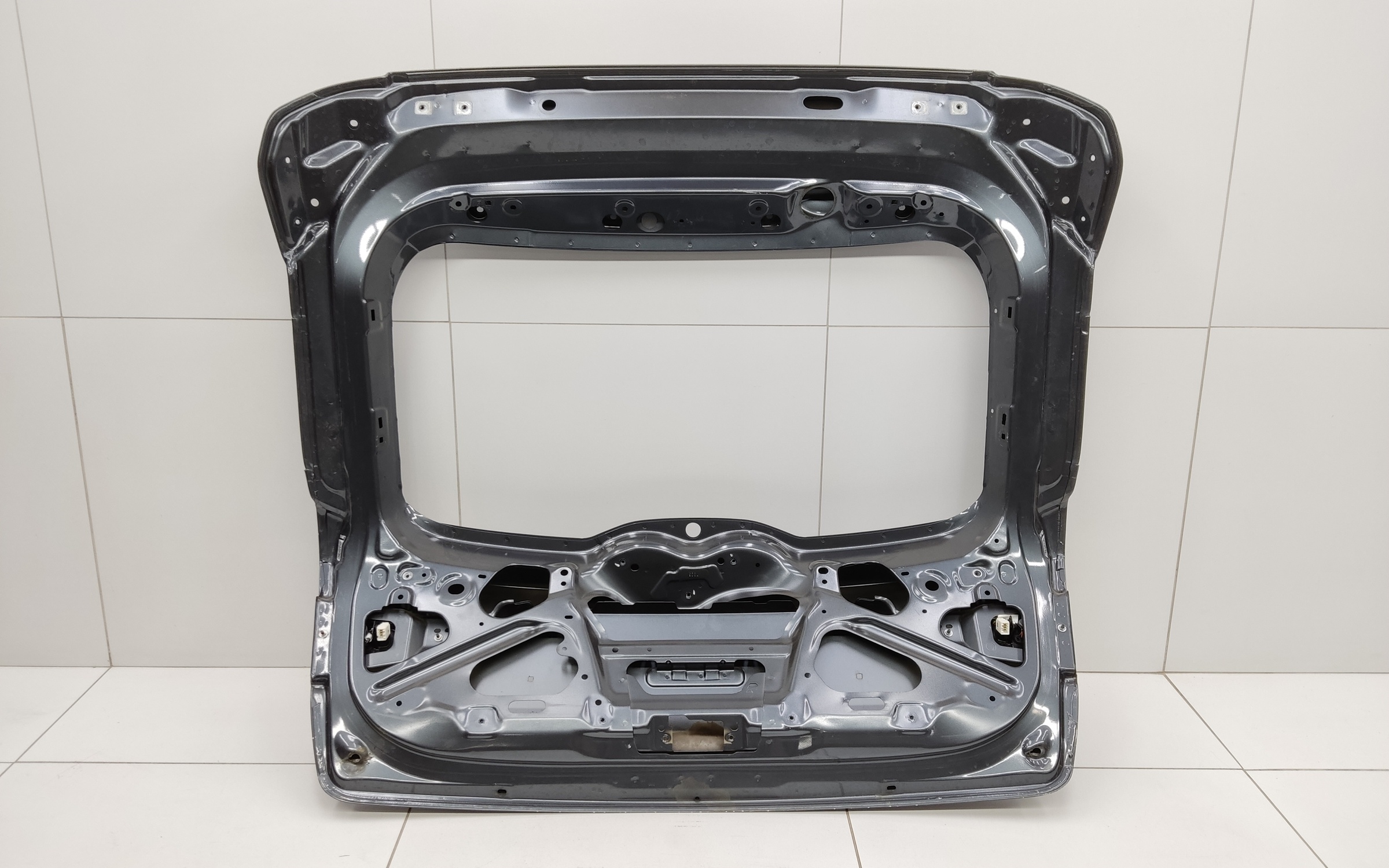 Крышка багажника Lada Vesta Wagon Restail