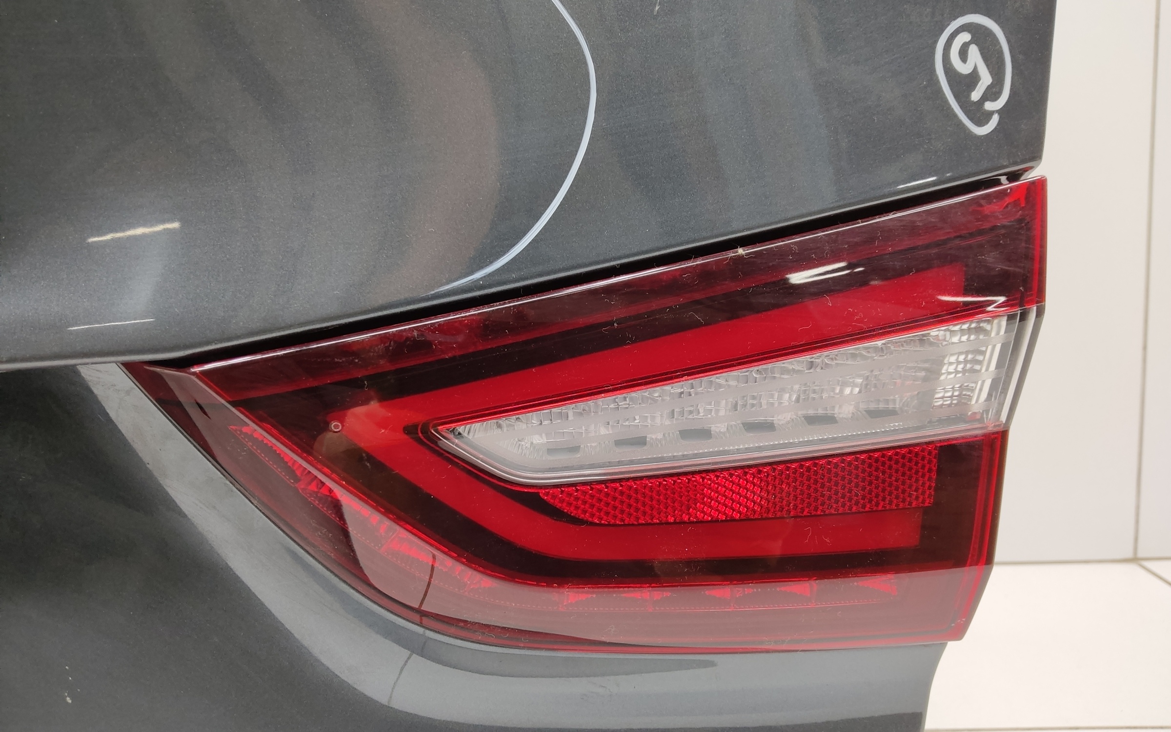 Крышка багажника Lada Vesta Wagon Restail