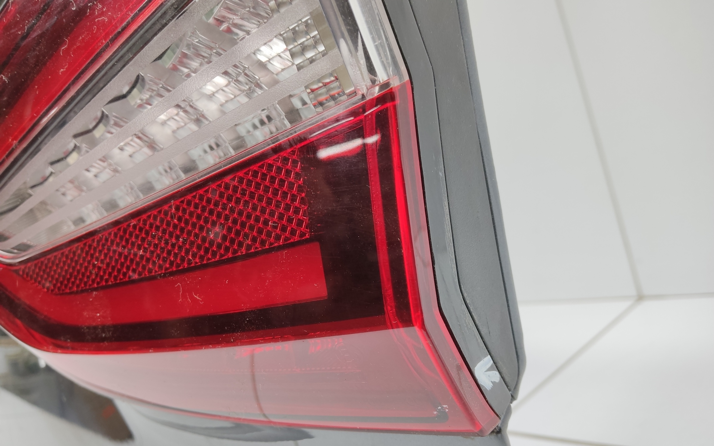 Крышка багажника Lada Vesta Wagon Restail