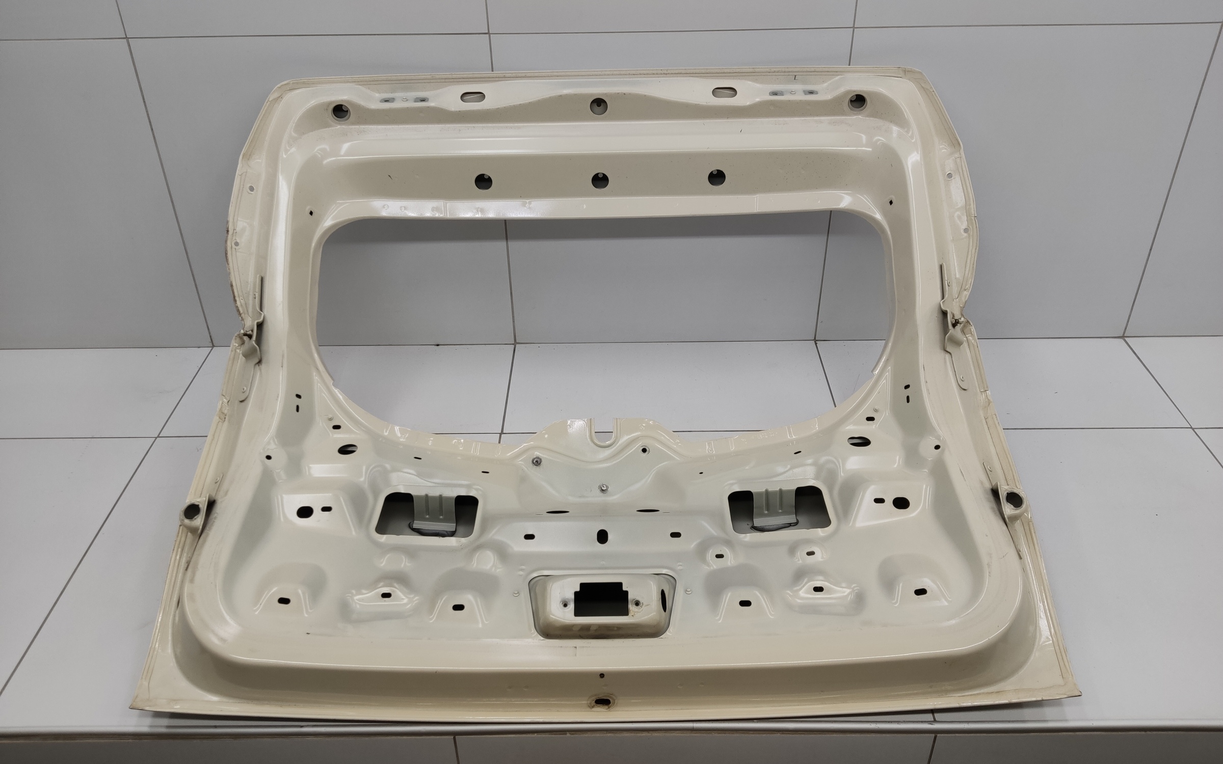 Крышка багажника Renault Kaptur