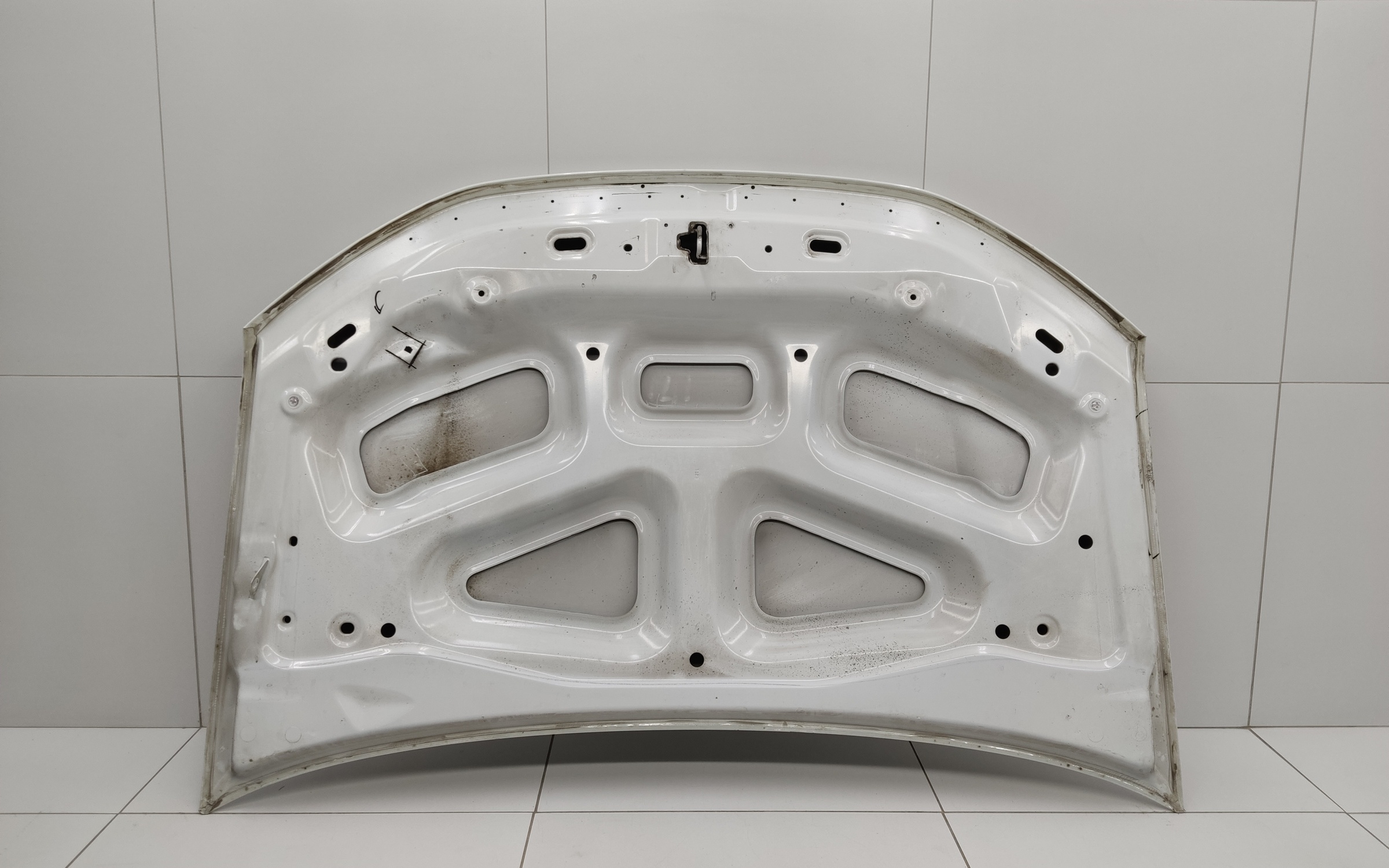 Капот Lada Largus 1 Restail