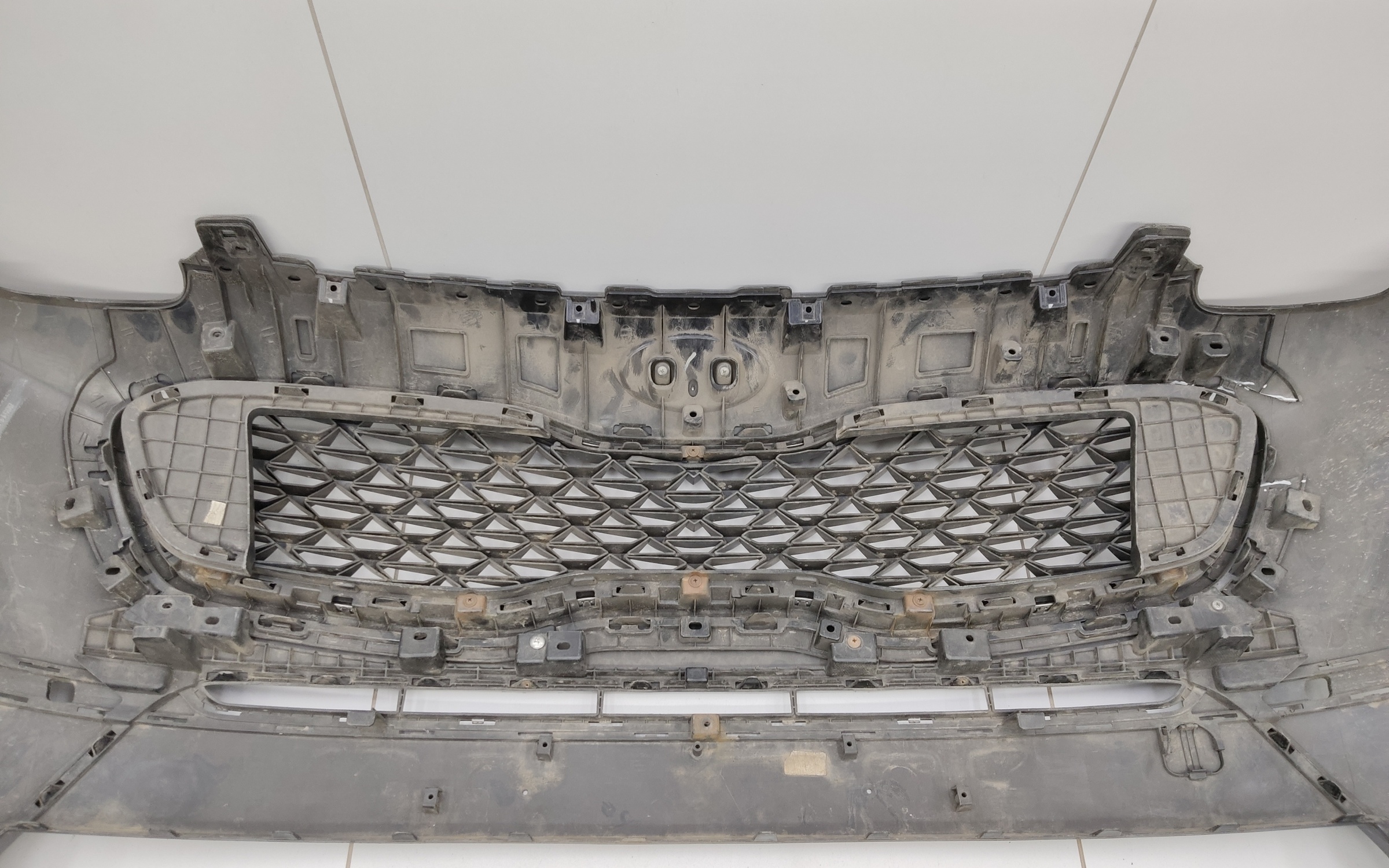 Бампер передний Kia Sportage 4 Restail