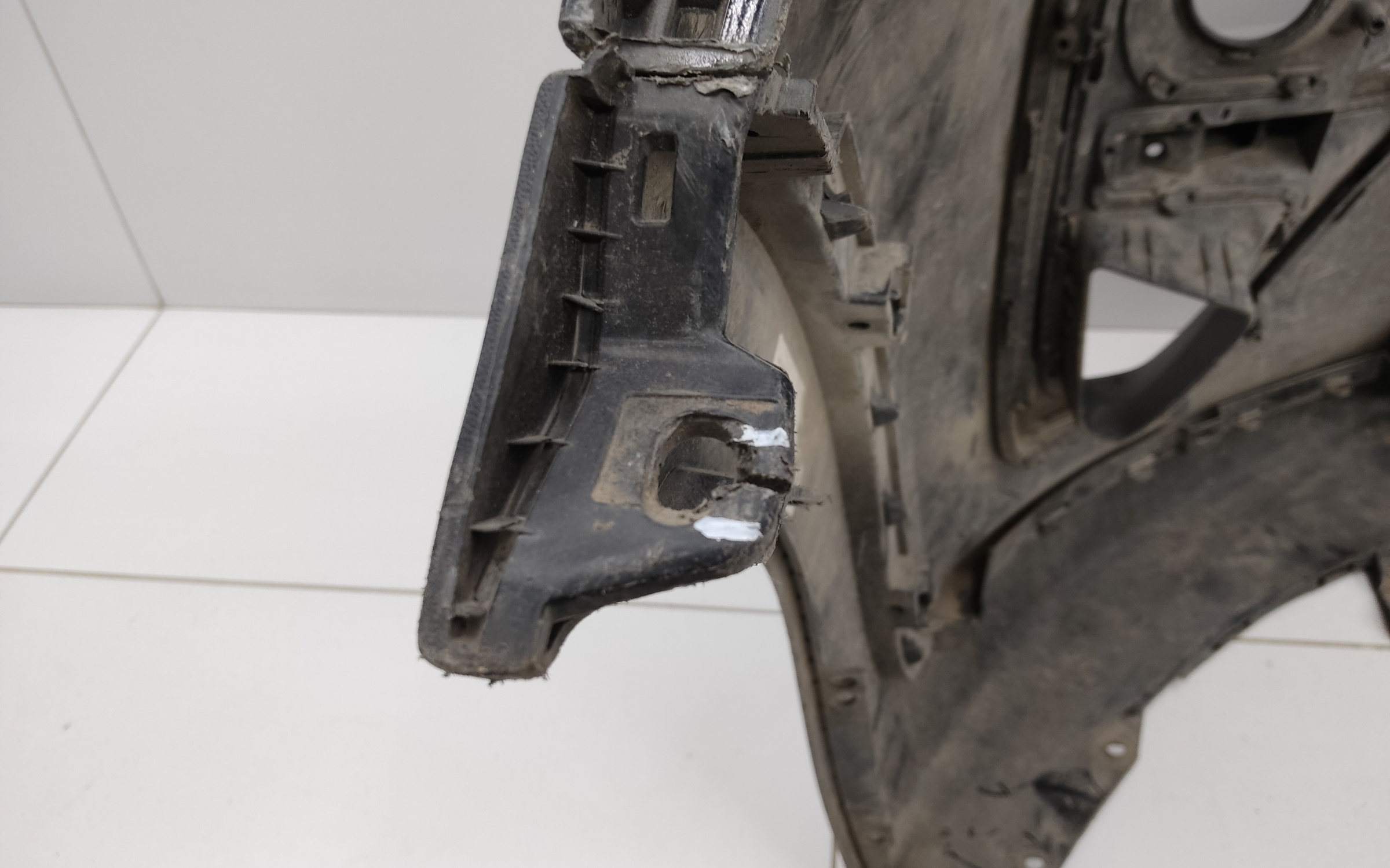 Бампер передний Kia Sportage 4 Restail