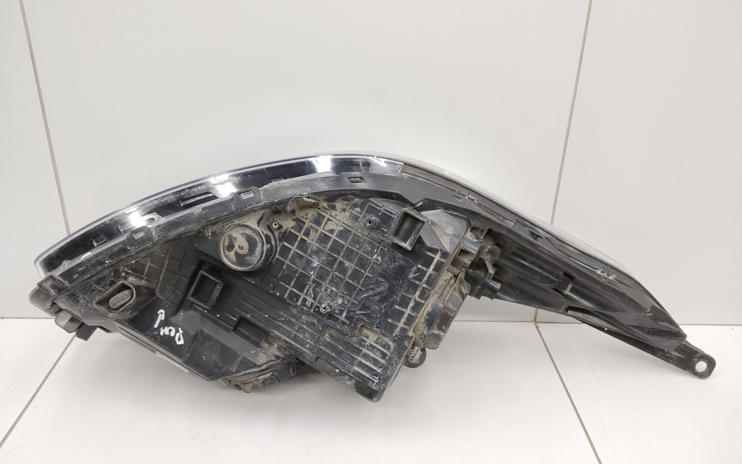 Фара передняя левая Kia Ceed 2 галоген с поворотной лампой