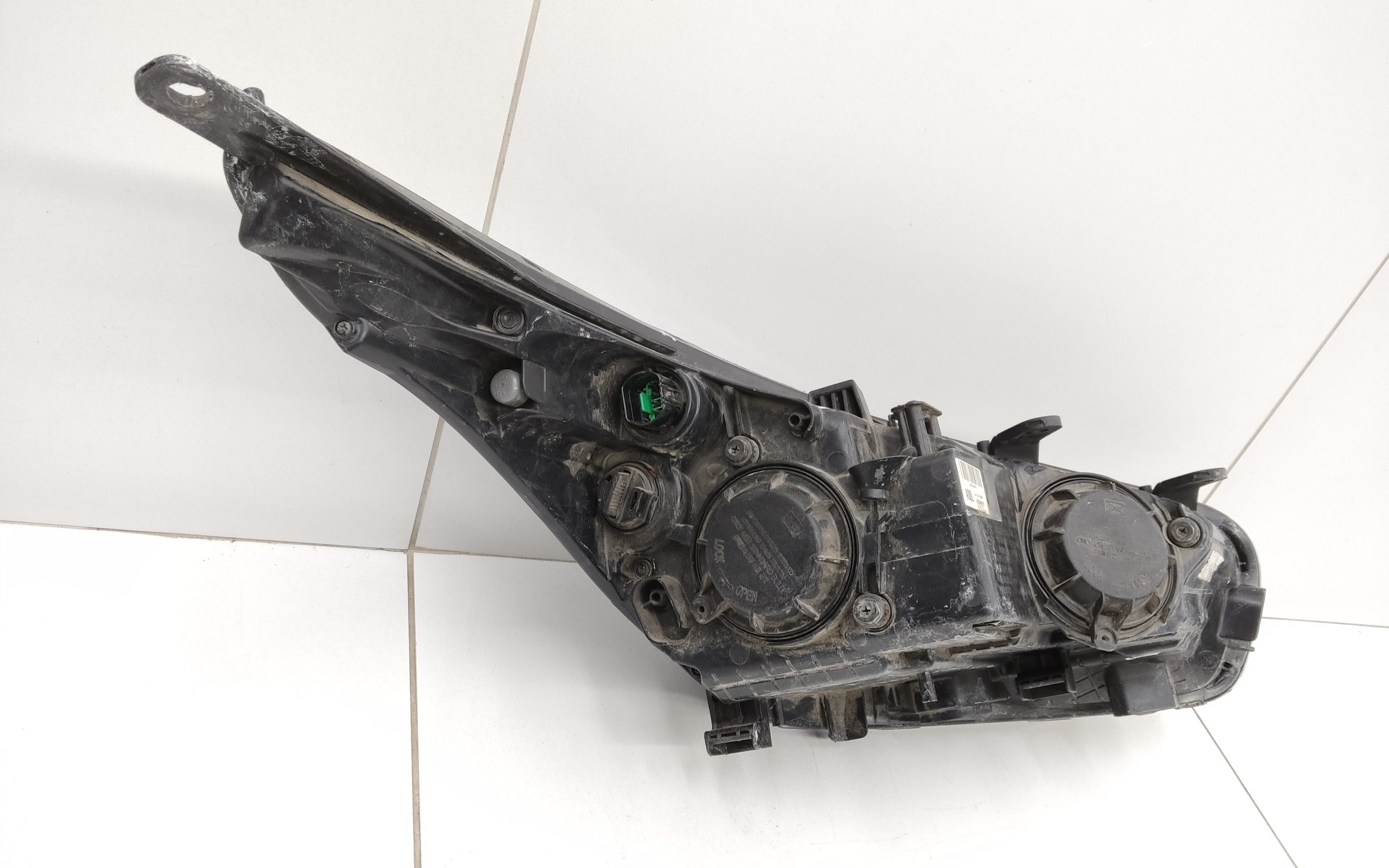 Фара передняя левая Kia Ceed 2 галоген с поворотной лампой