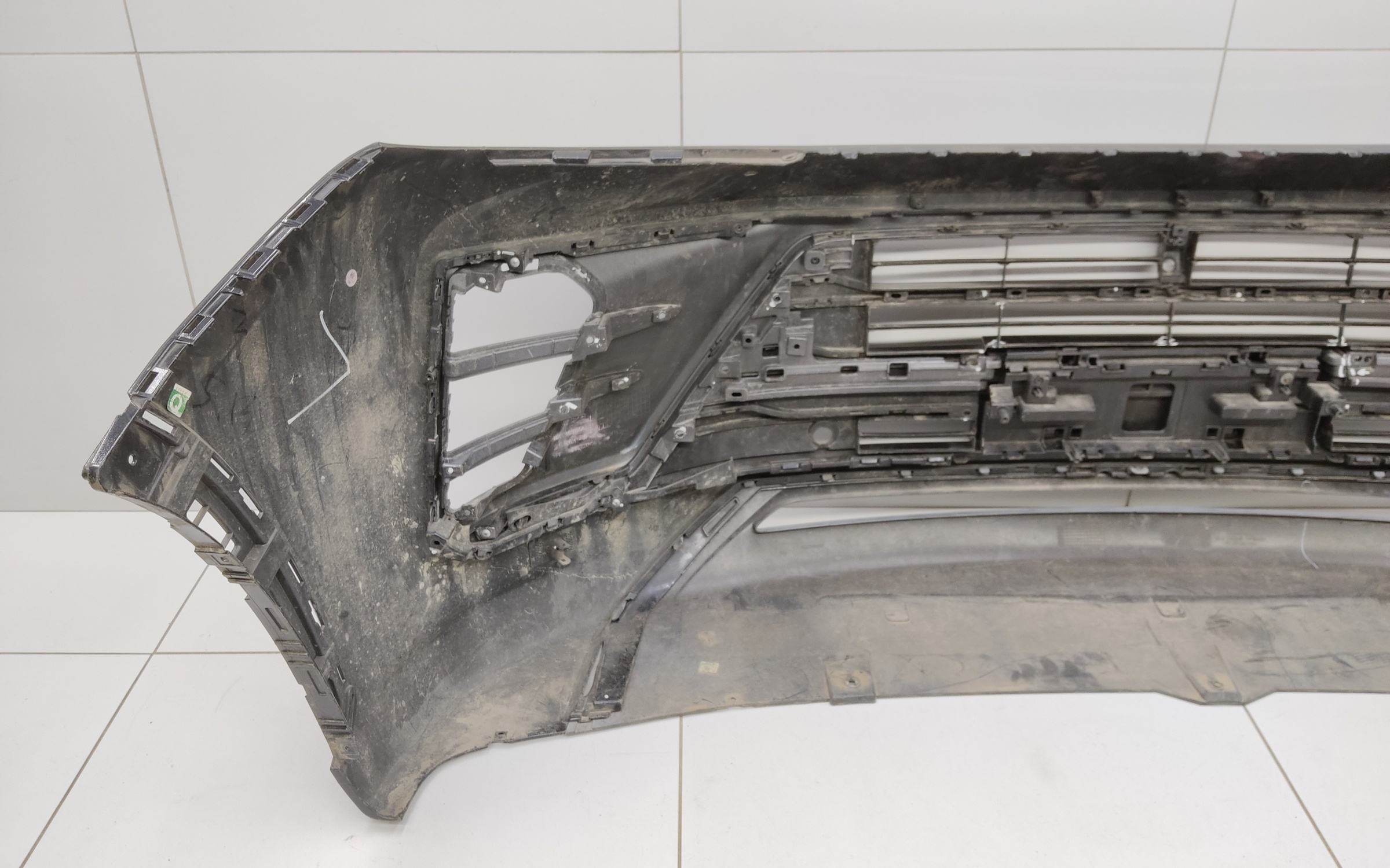 Бампер передний Exeed LX