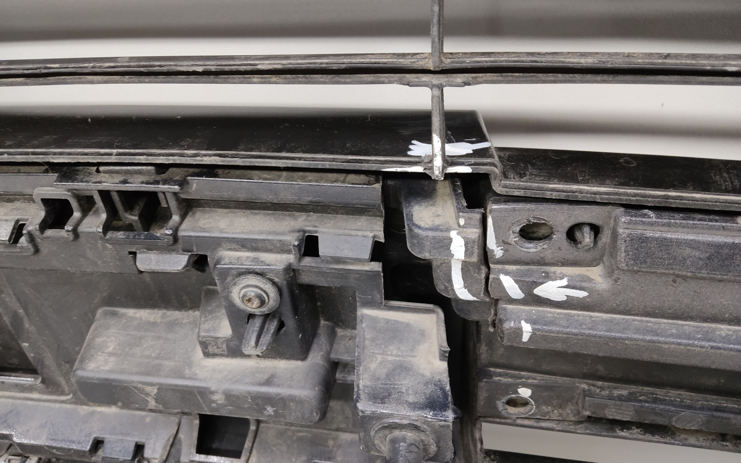 Бампер передний Exeed LX