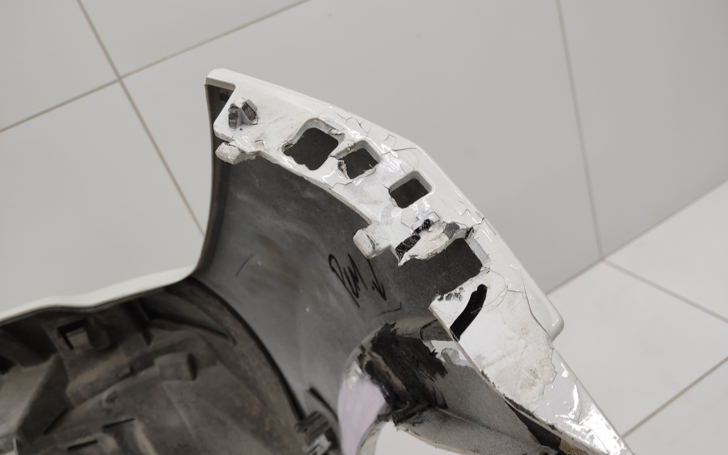 Бампер передний BMW X1 F48 Restail M-paket