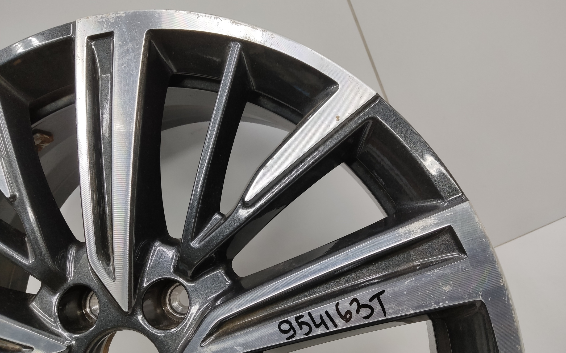 Диск колеса литой Chery Arrizo 8 R18