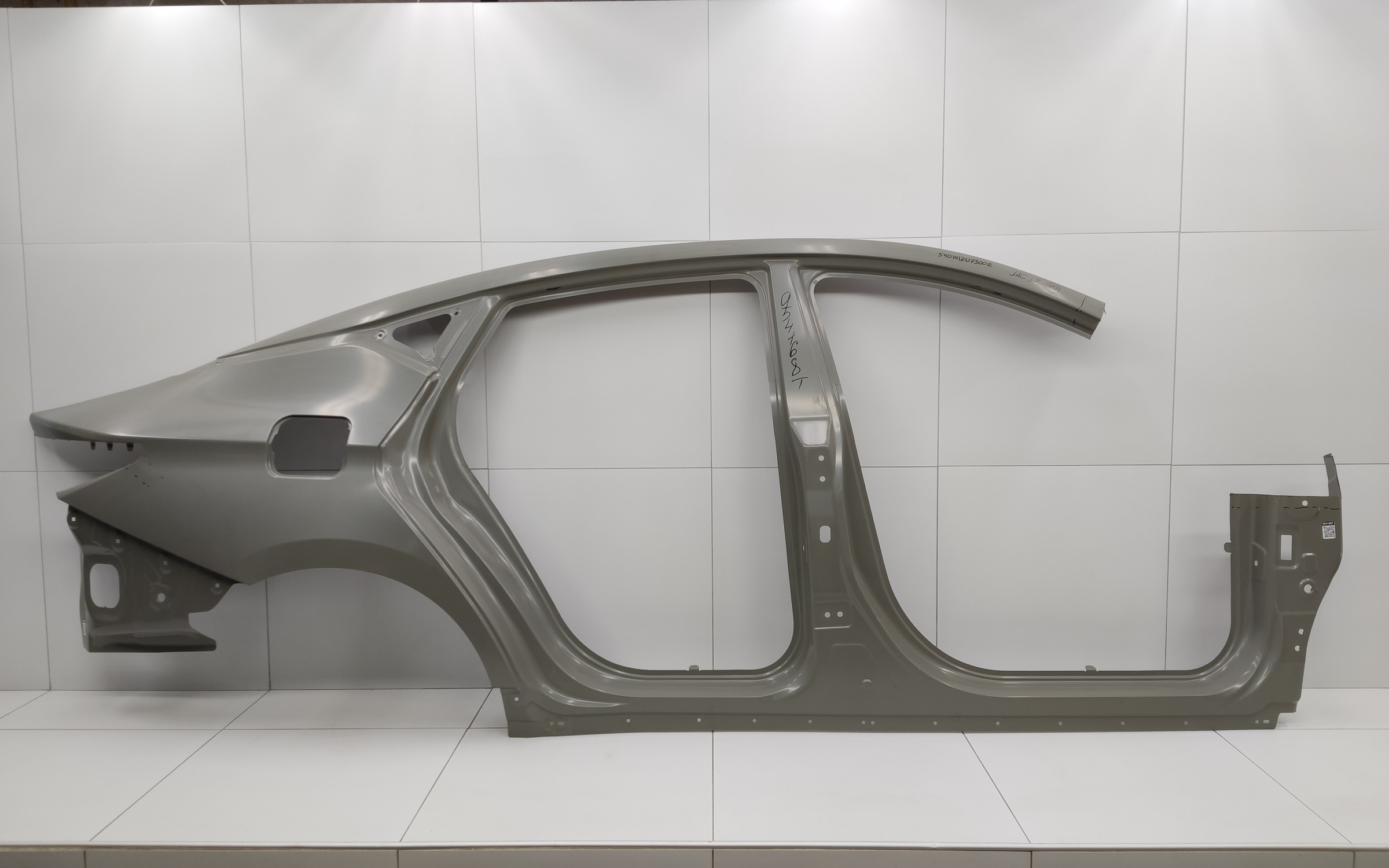 Панель кузова боковая правая Jac J7