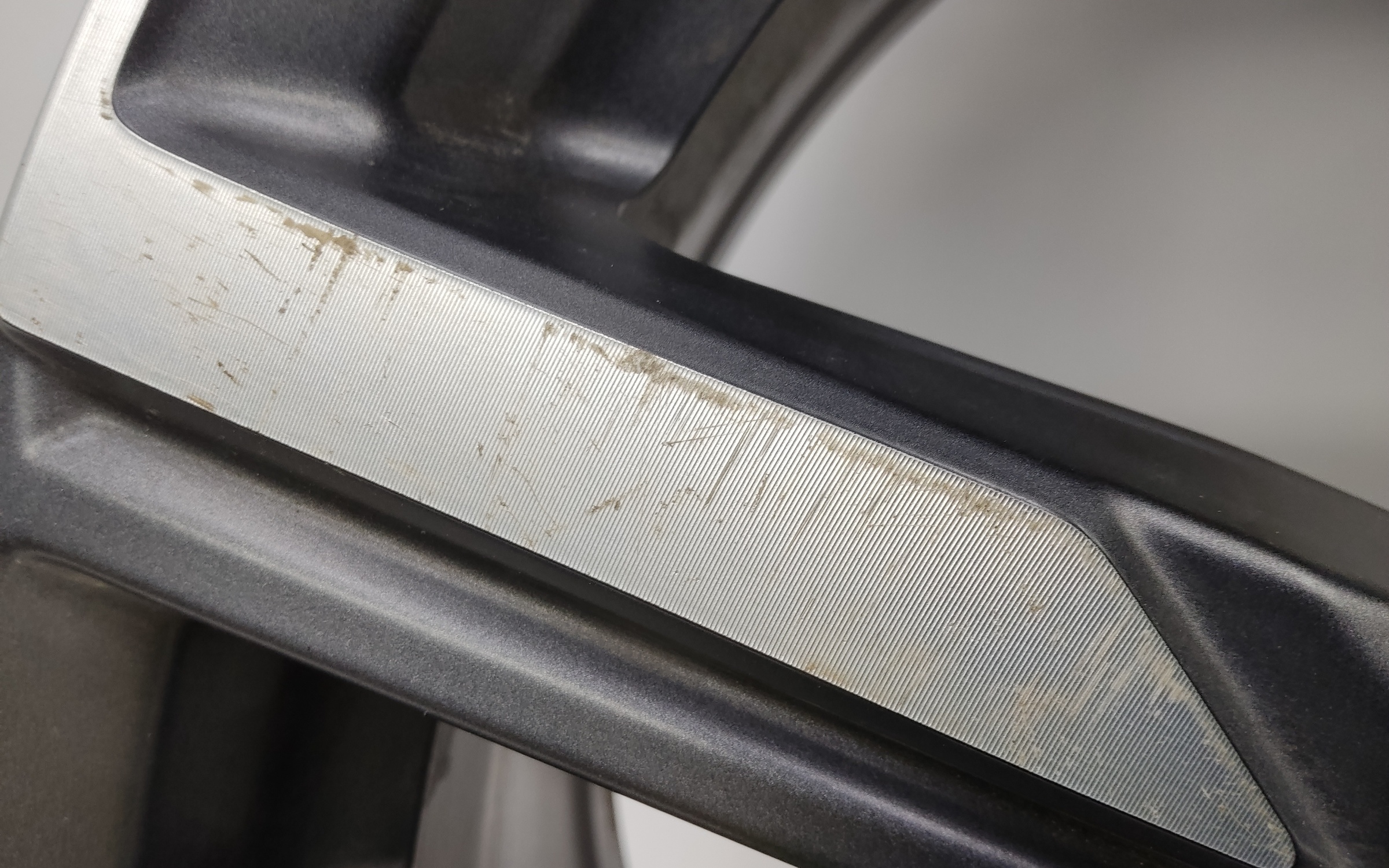 Диск колеса литой Geely Monjaro R20