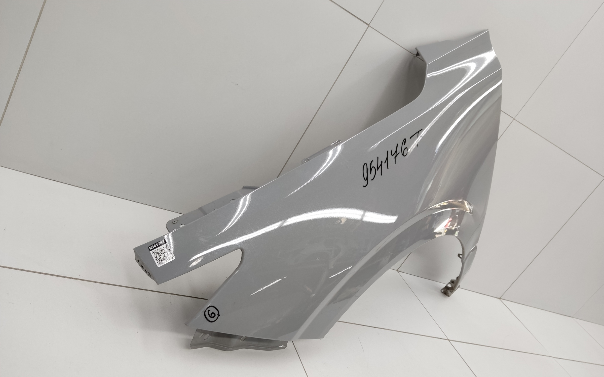 Крыло переднее левое Changan UNI-K