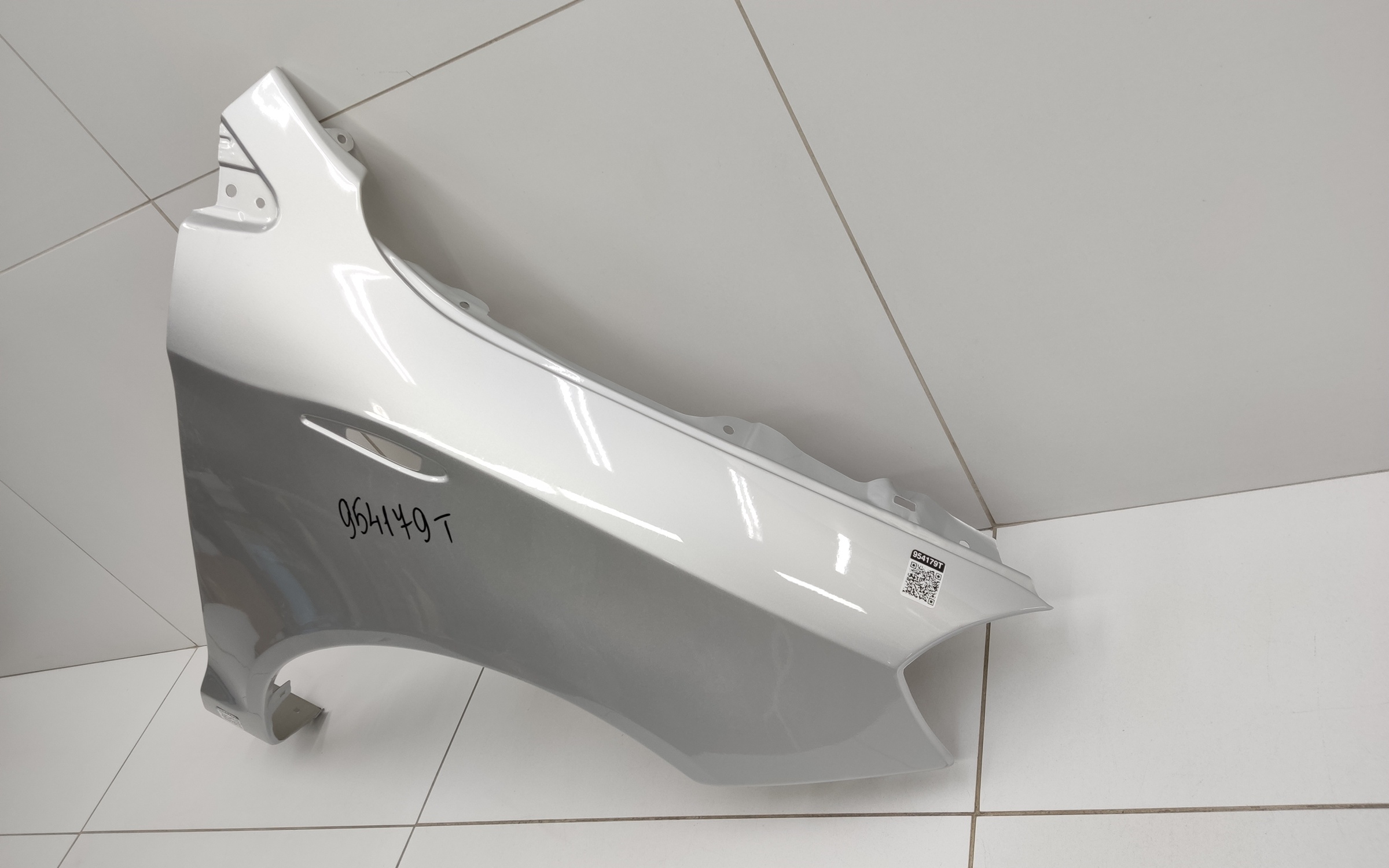 Крыло переднее правое Chery Bonus "Schnieder"