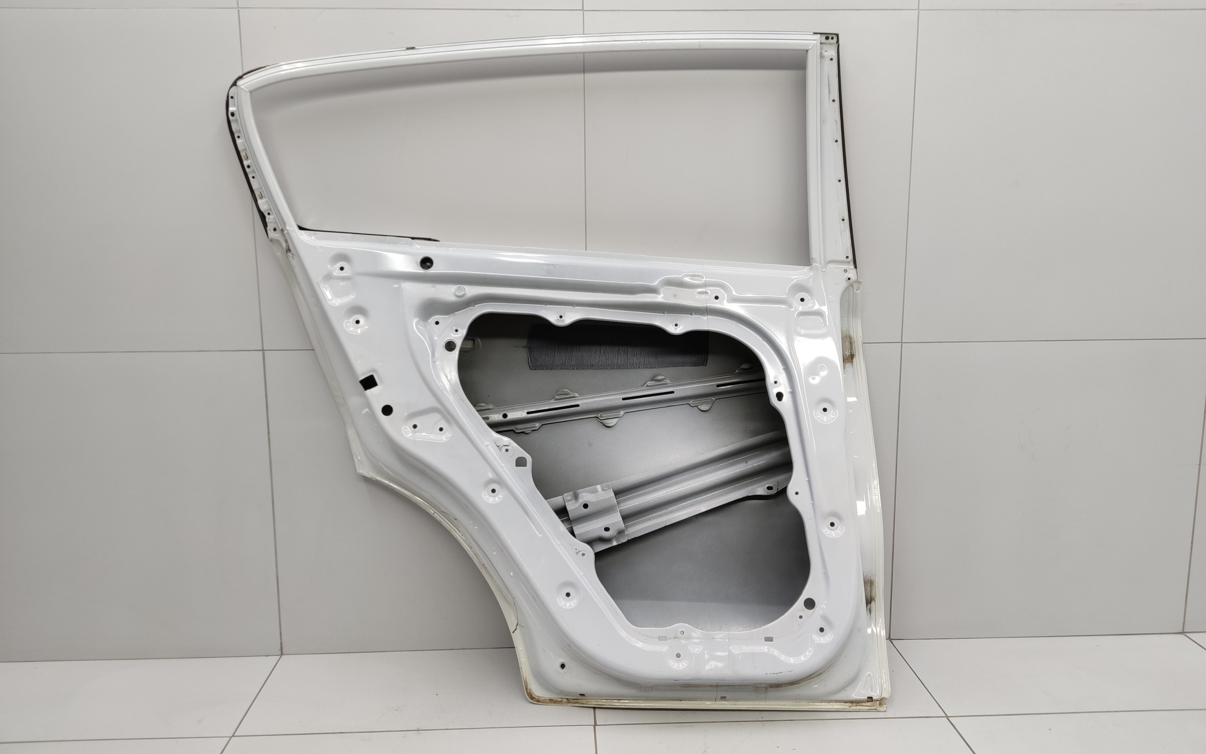 Дверь задняя левая KIA Sportage 4