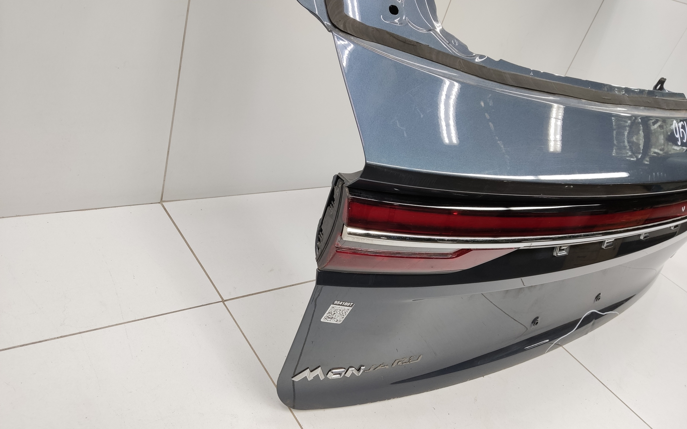 Крышка багажника Geely Monjaro