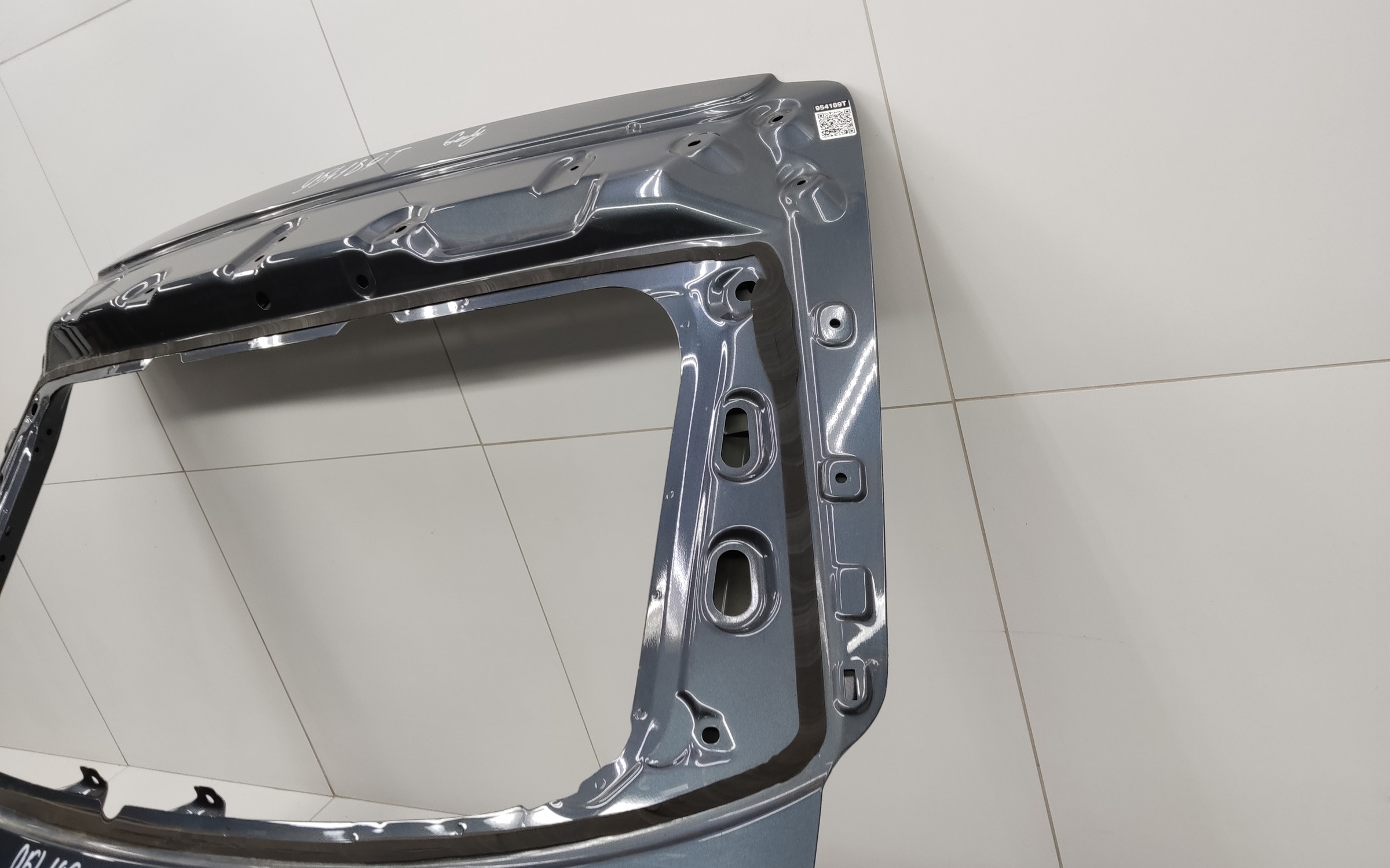 Крышка багажника Geely Monjaro