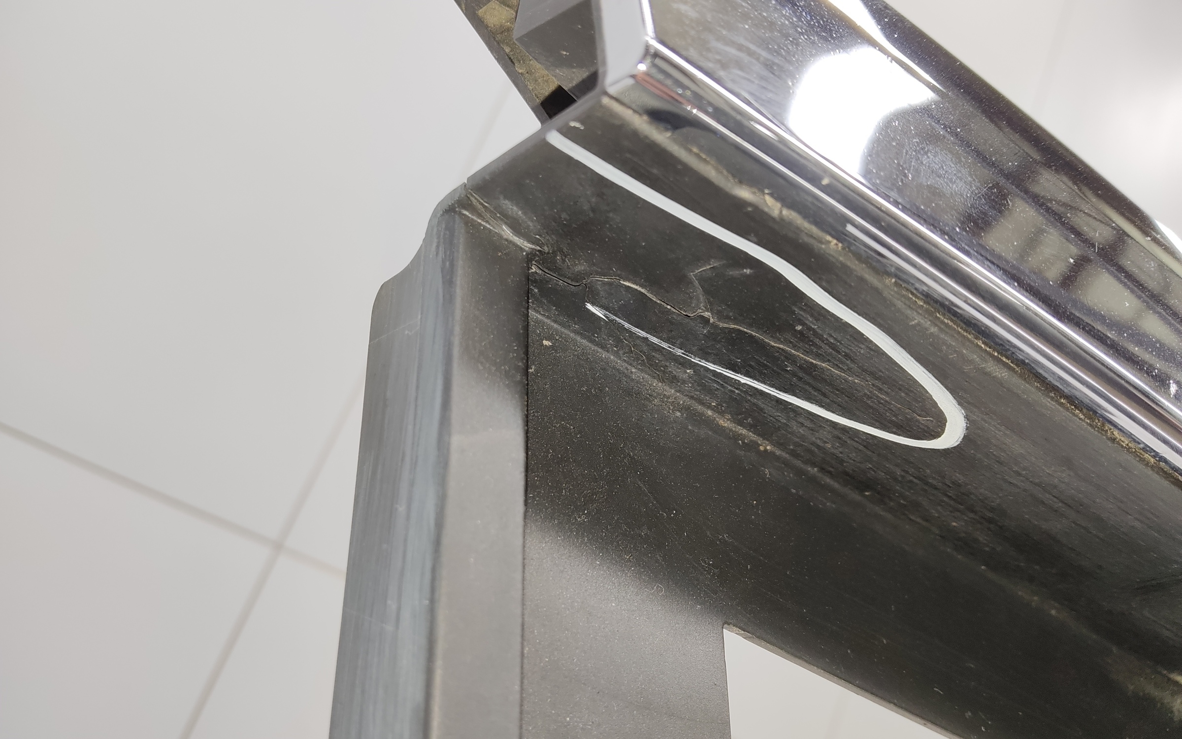 Бампер передний Volkswagen Touareg 3