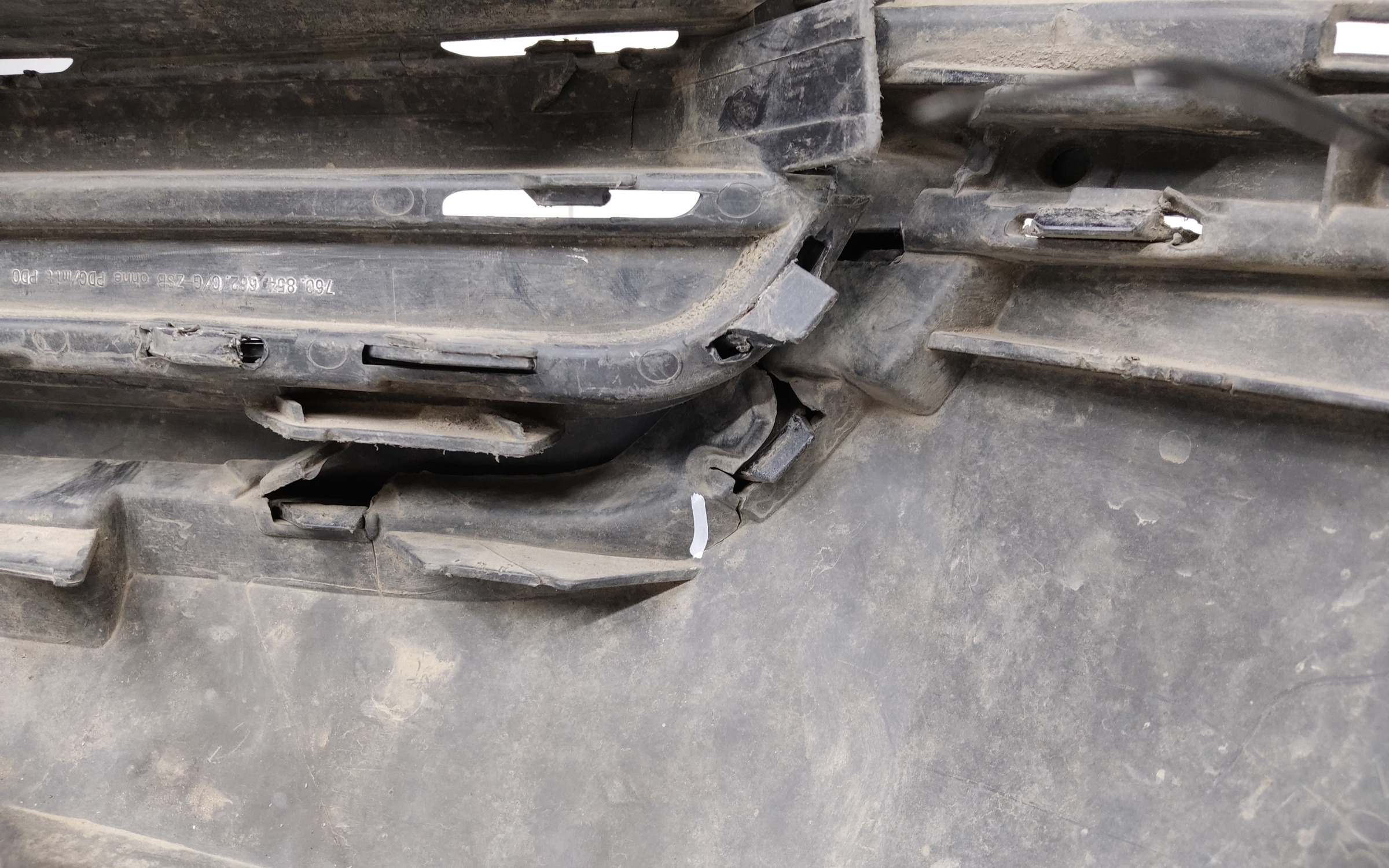 Бампер передний Volkswagen Touareg 3