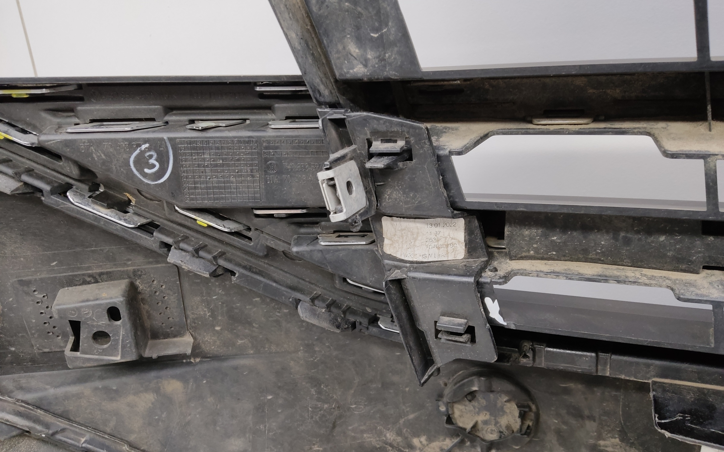 Бампер передний Volkswagen Touareg 3