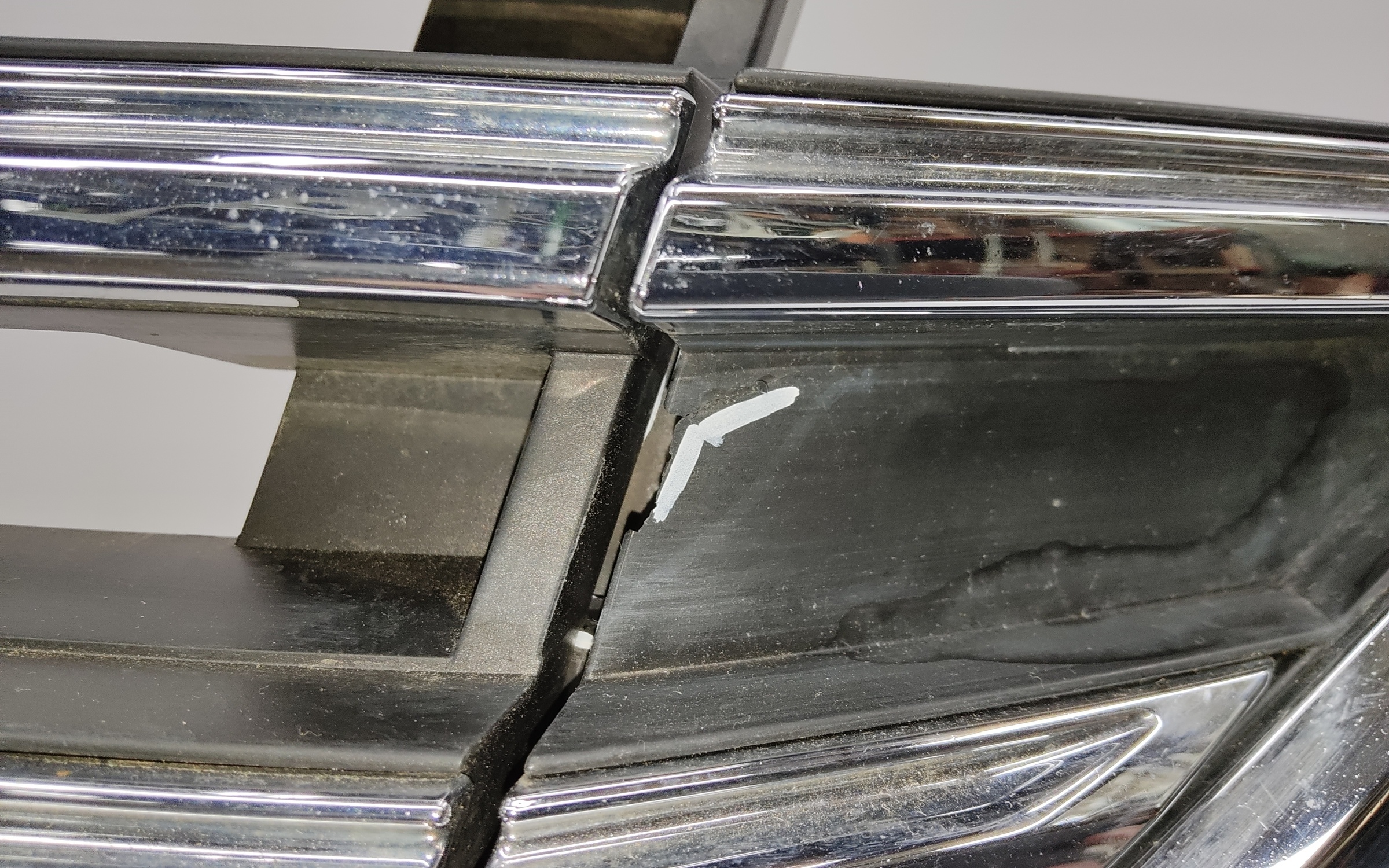 Бампер передний Volkswagen Touareg 3