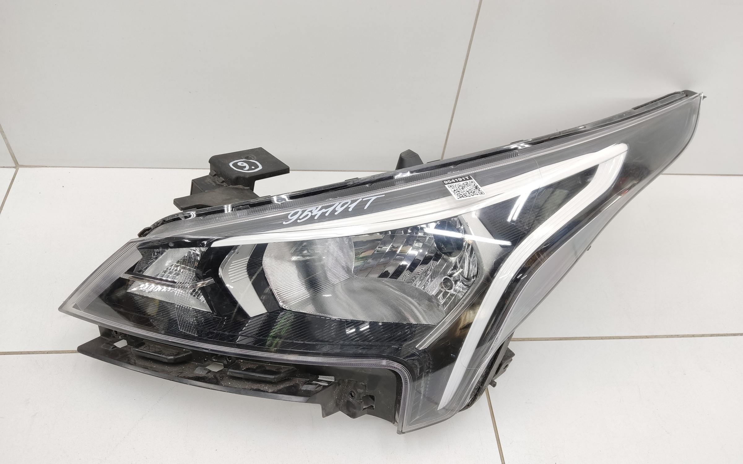 Фара передняя левая KIA Rio 4 Restail галоген