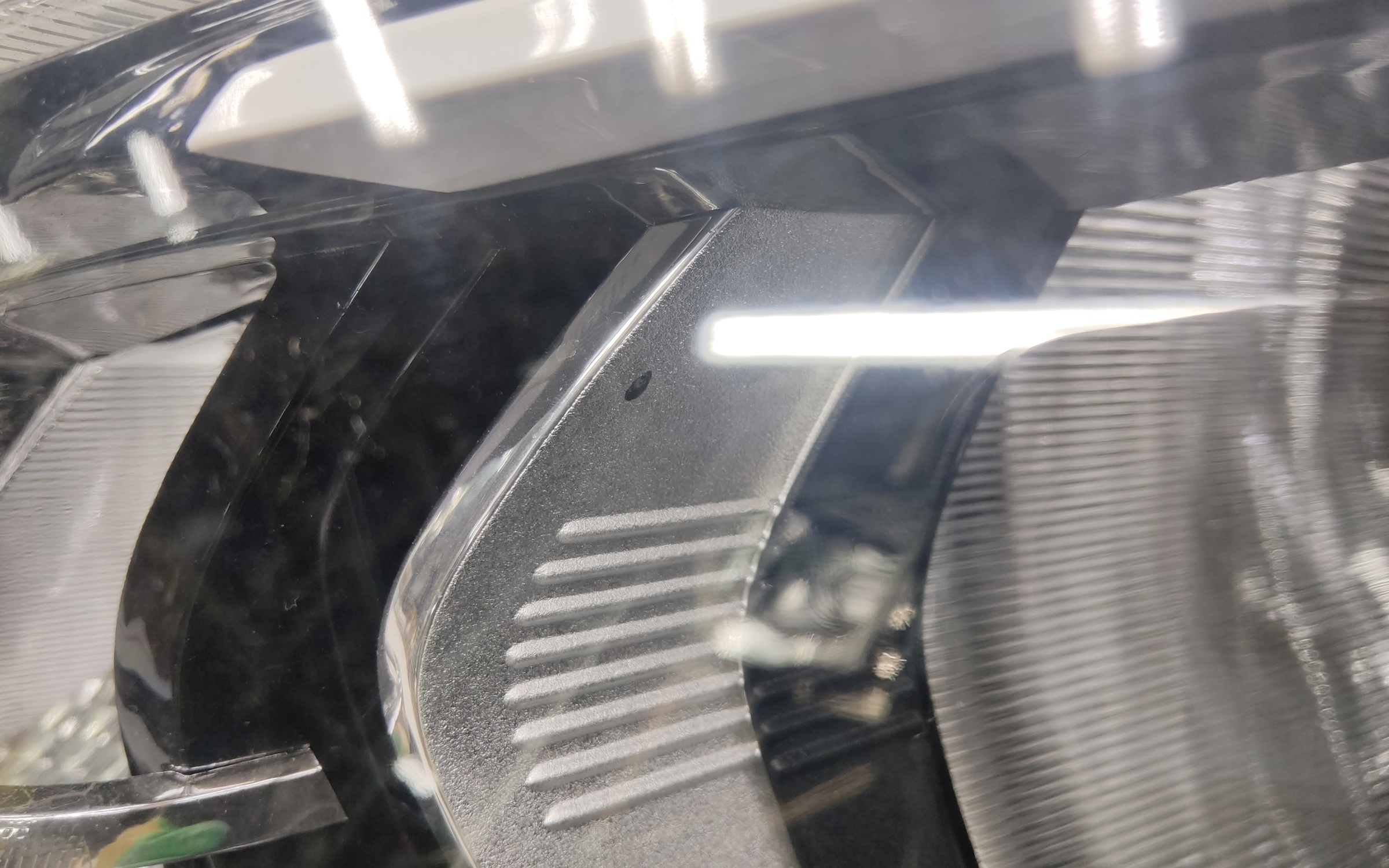 Фара передняя левая KIA Rio 4 Restail галоген