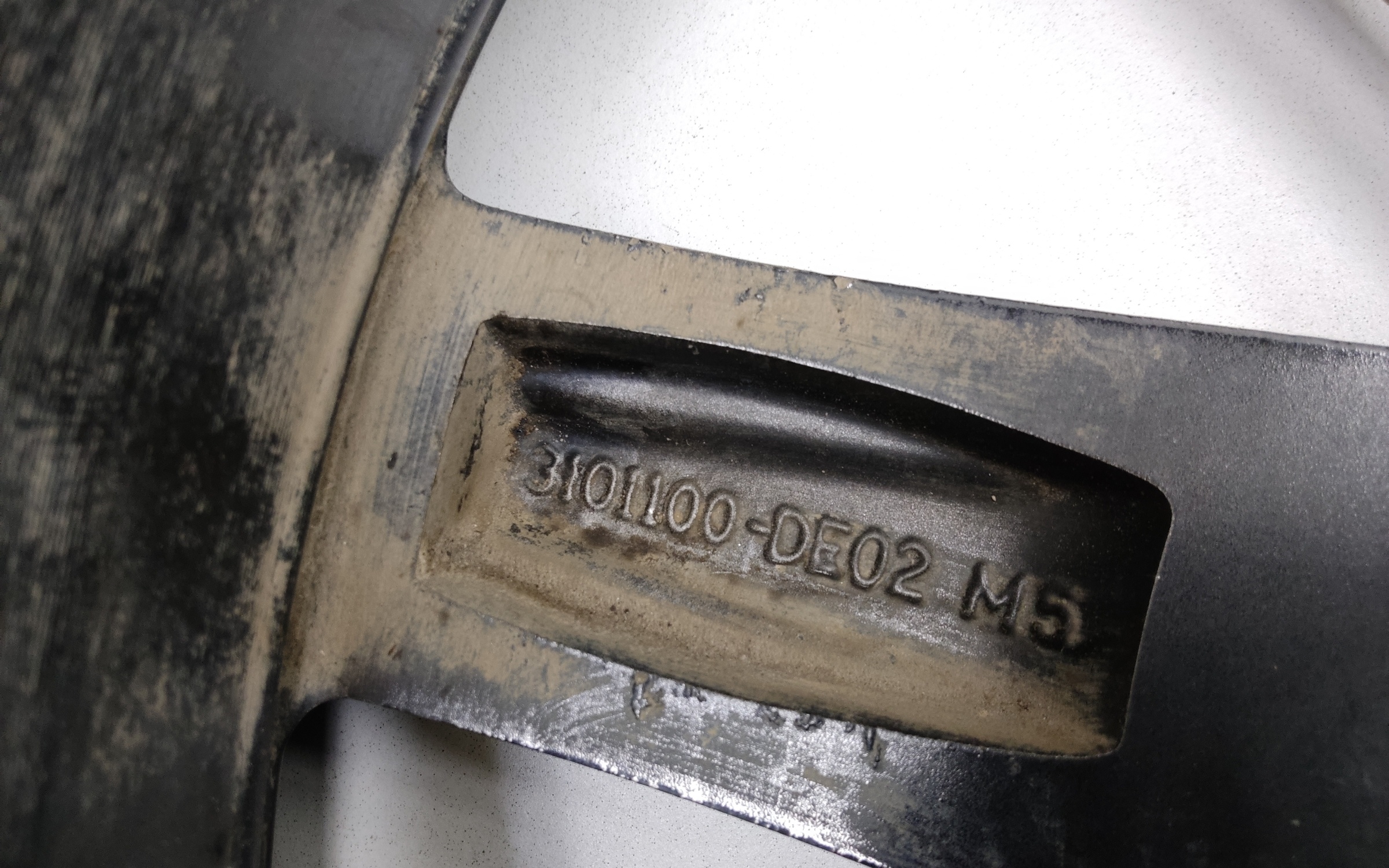 Диск колеса литой Changan UNI-V R18 черный