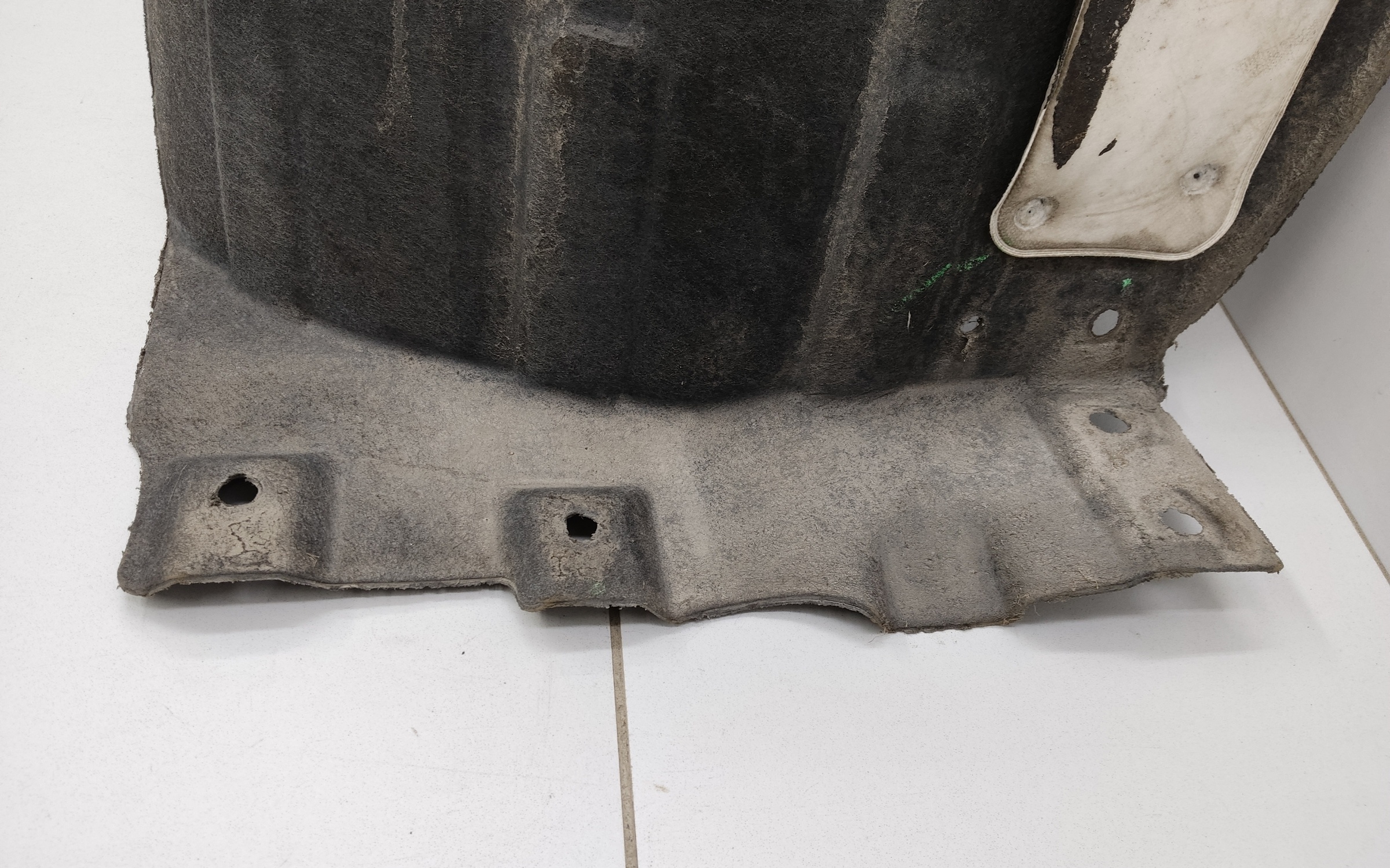 Подкрылок передний правый Geely Monjaro